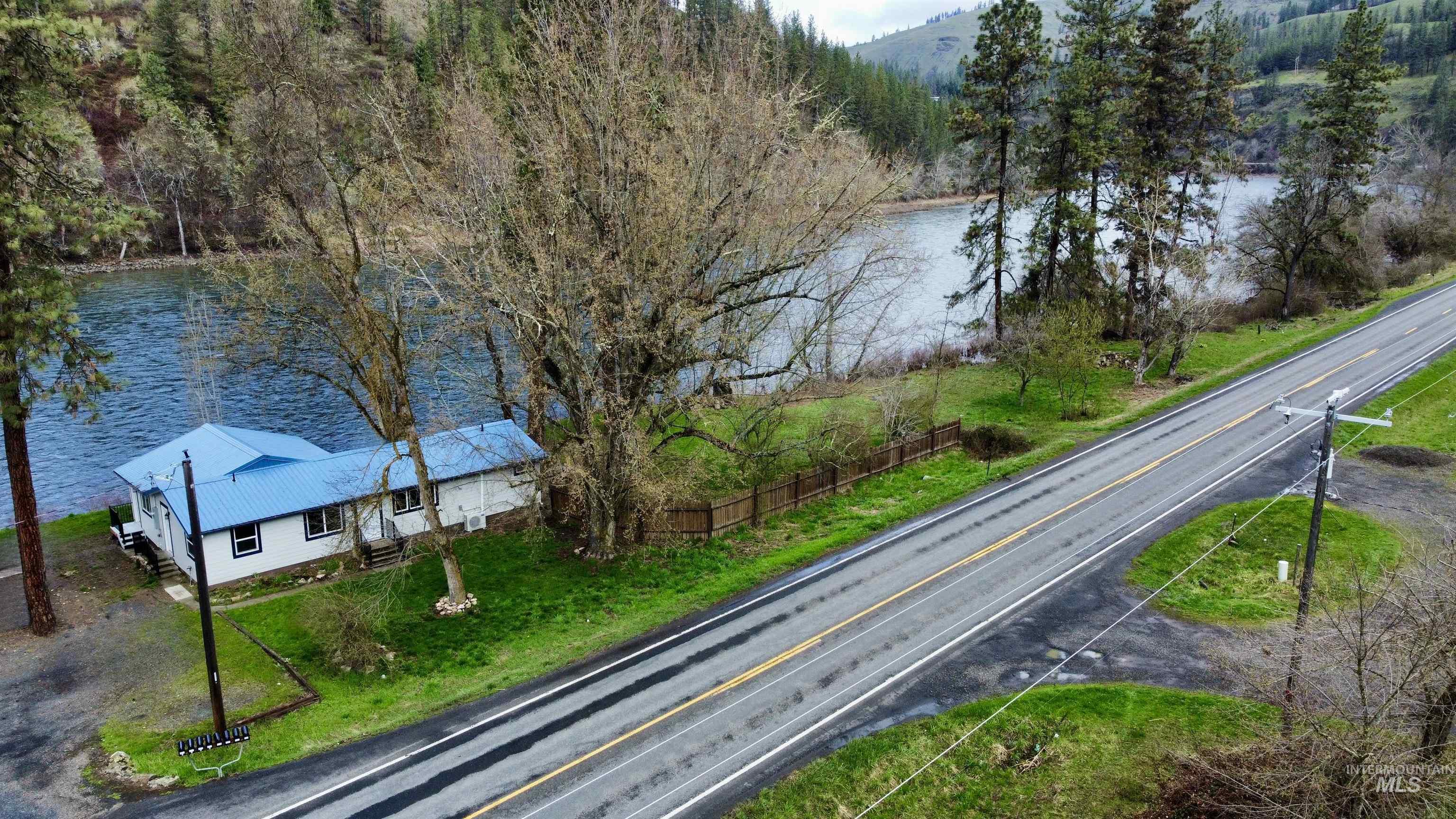 4968 Highway 12 (0.50 Acres) Property Photo
