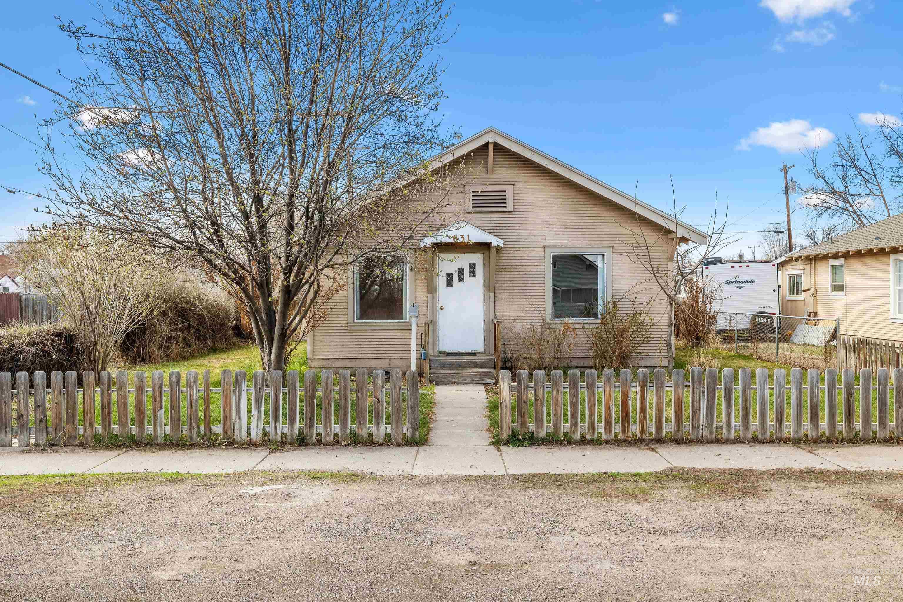631 Ash Street Property Photo 21