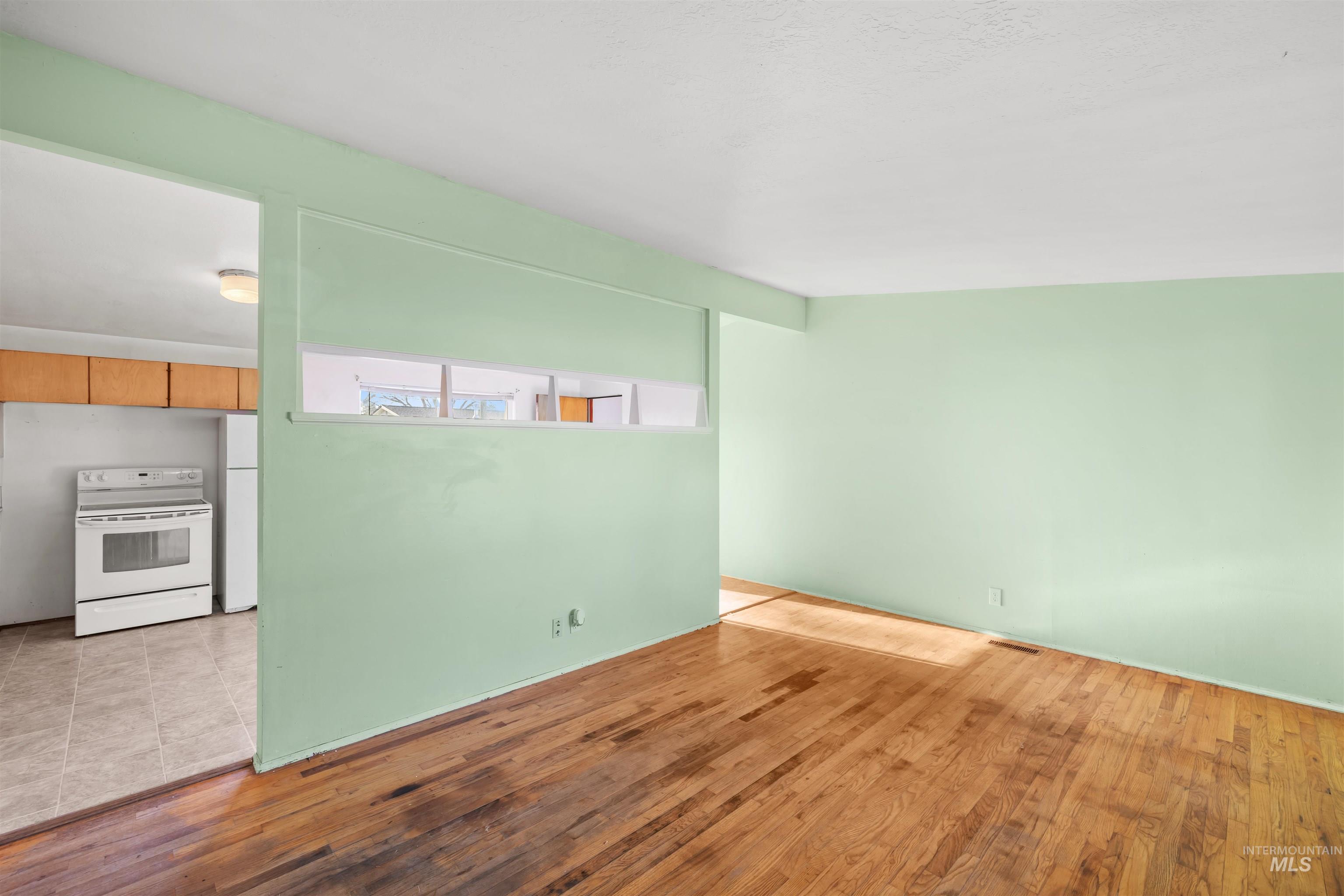 1167 Phelps Drive Property Photo 4