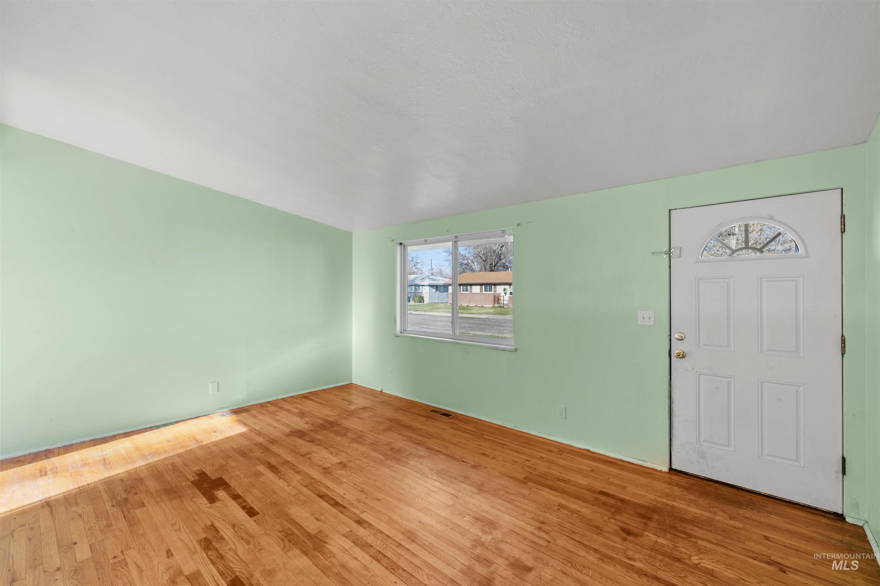 1167 Phelps Drive Property Photo 5
