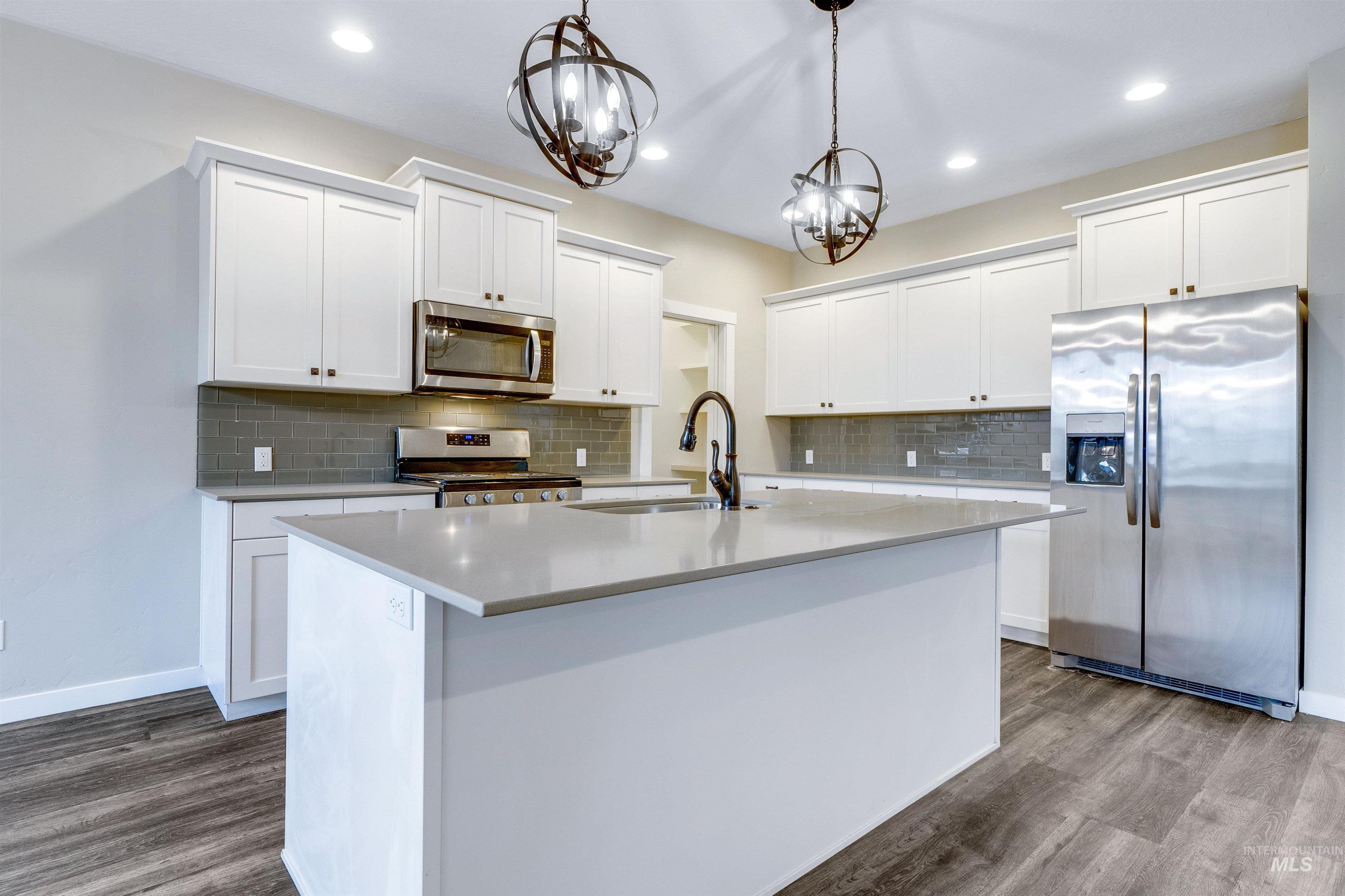 2083 E Sharptail Street Property Photo 14