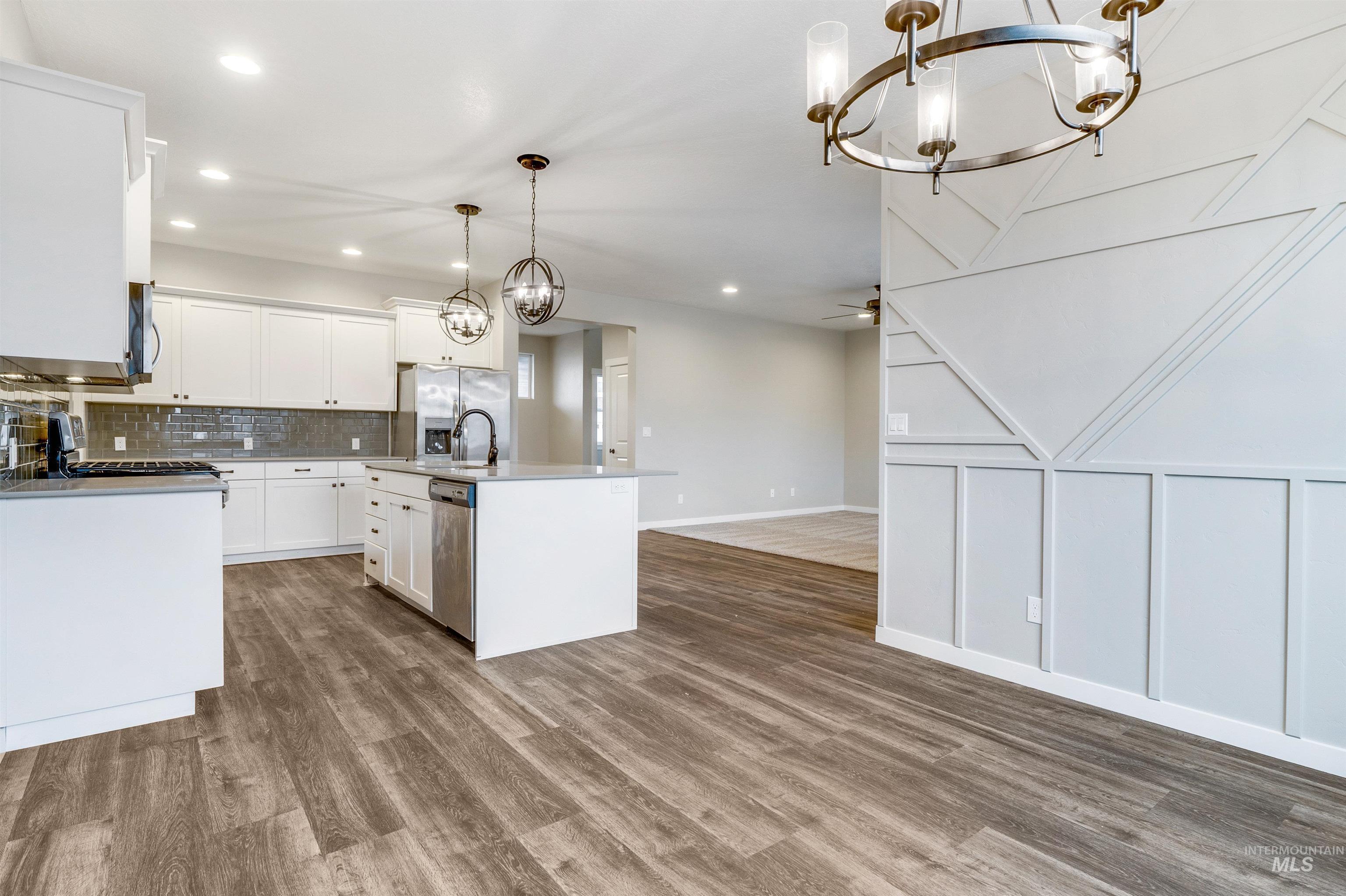 2083 E Sharptail Street Property Photo 18