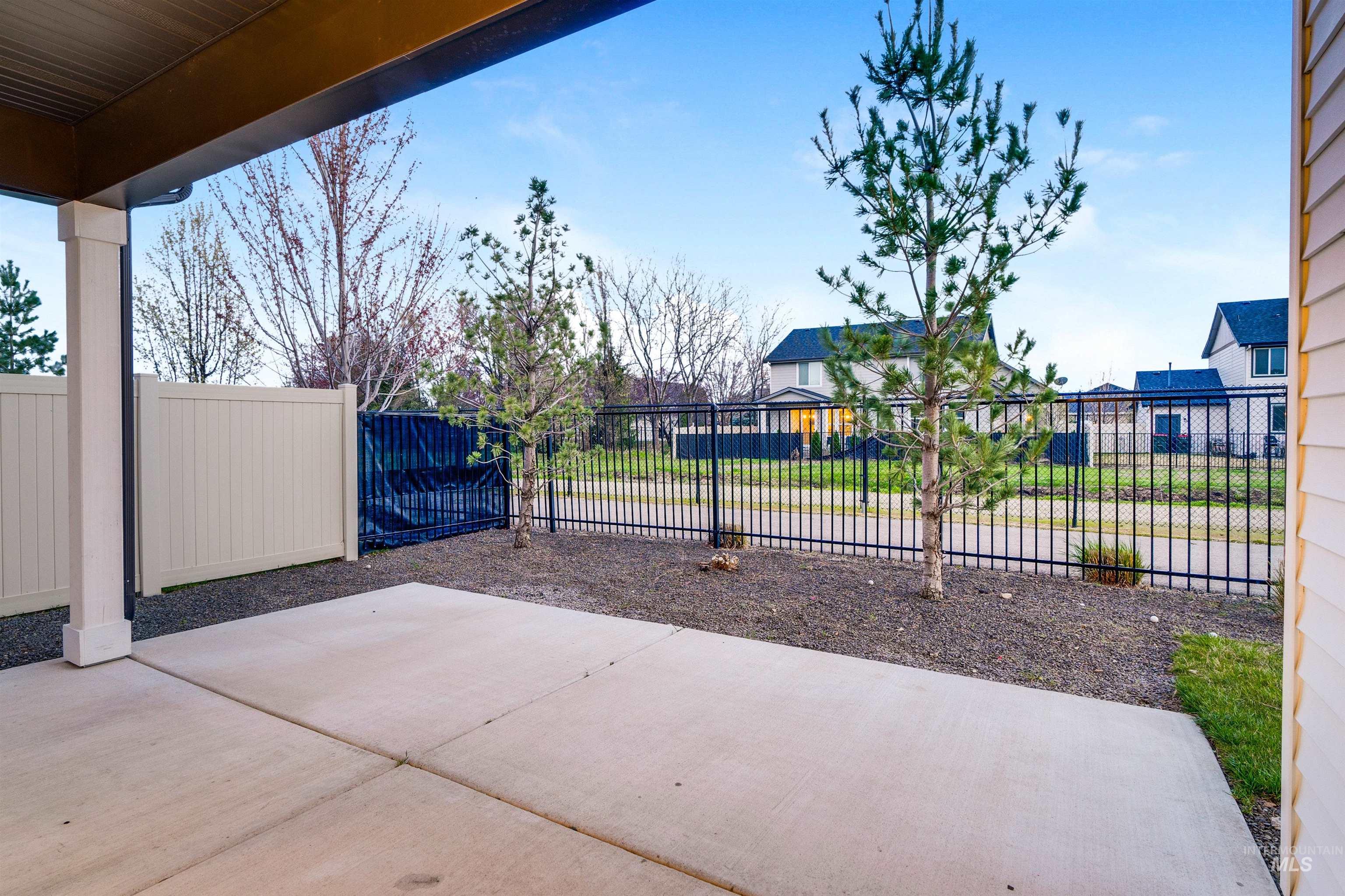 2083 E Sharptail Street Property Photo 39