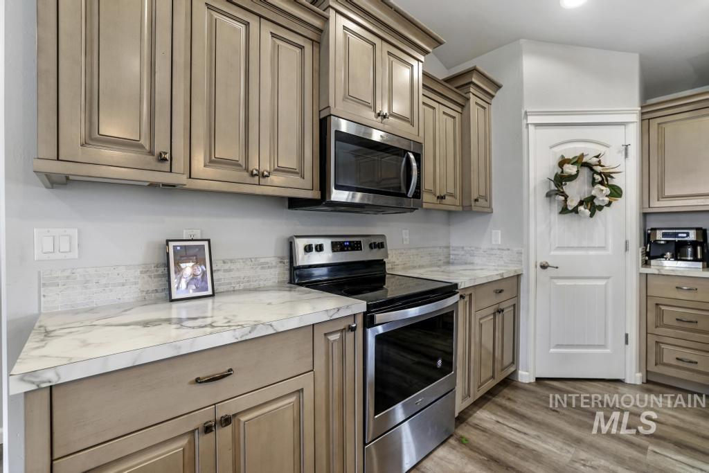 3618 Mount Olympus Way Property Photo 11