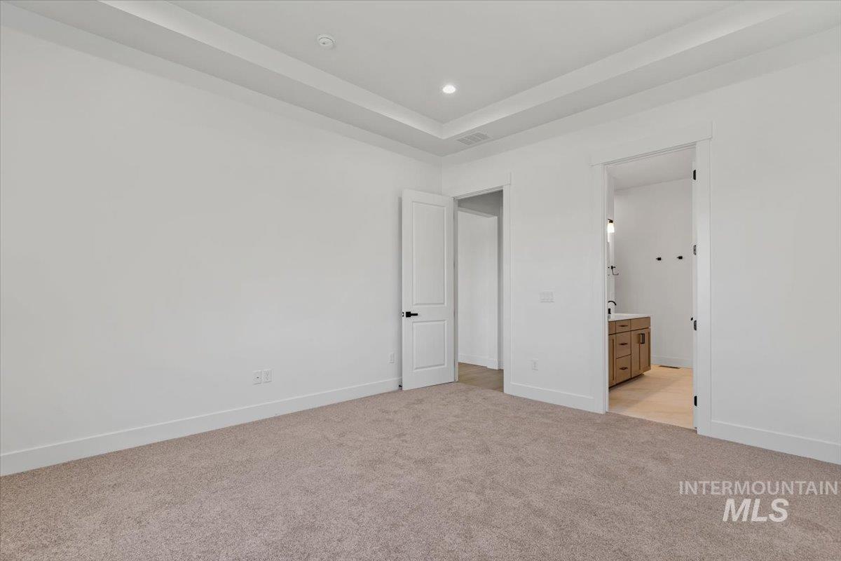 636 E Lockhart St Property Photo 25