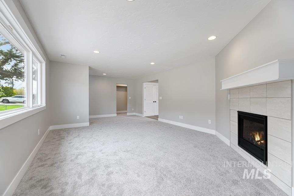 4025/4023 W Hill Rd Property Photo 5