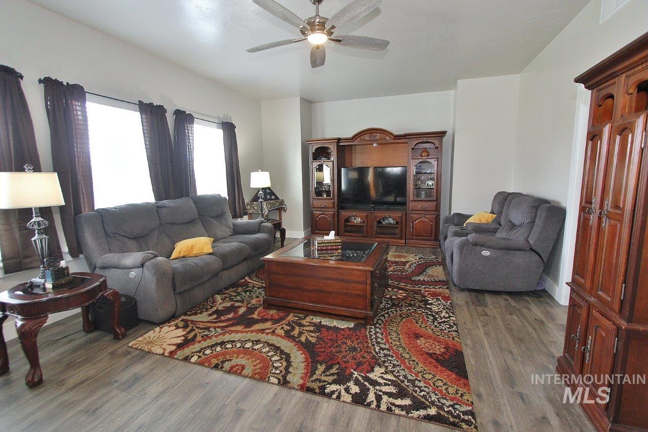 4082 S Murlo Ave Property Photo 13