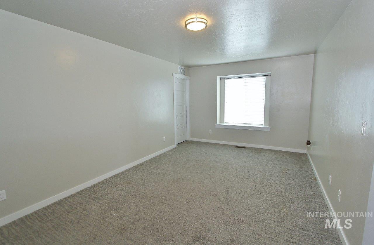4082 S Murlo Ave Property Photo 15