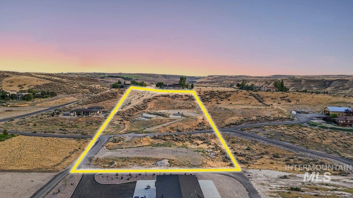 165 Thatcher Place Property Photo 6