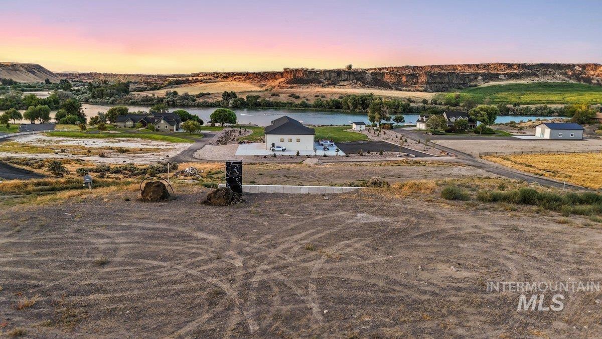 165 Thatcher Place Property Photo 8