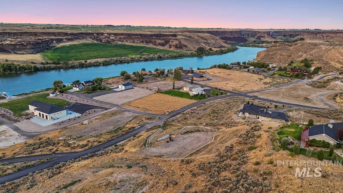 165 Thatcher Place Property Photo 13