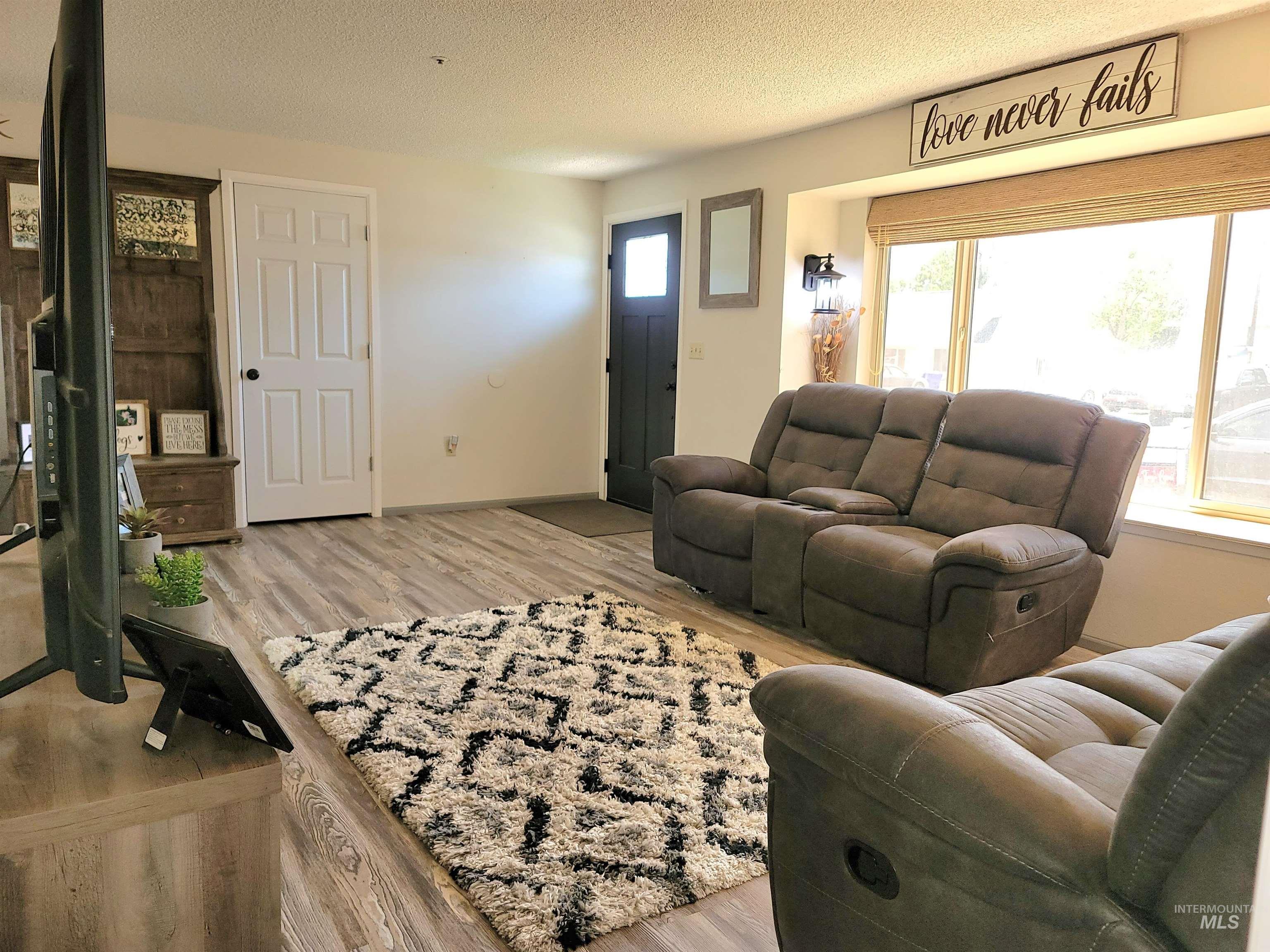 3725 18th St. Property Photo 16