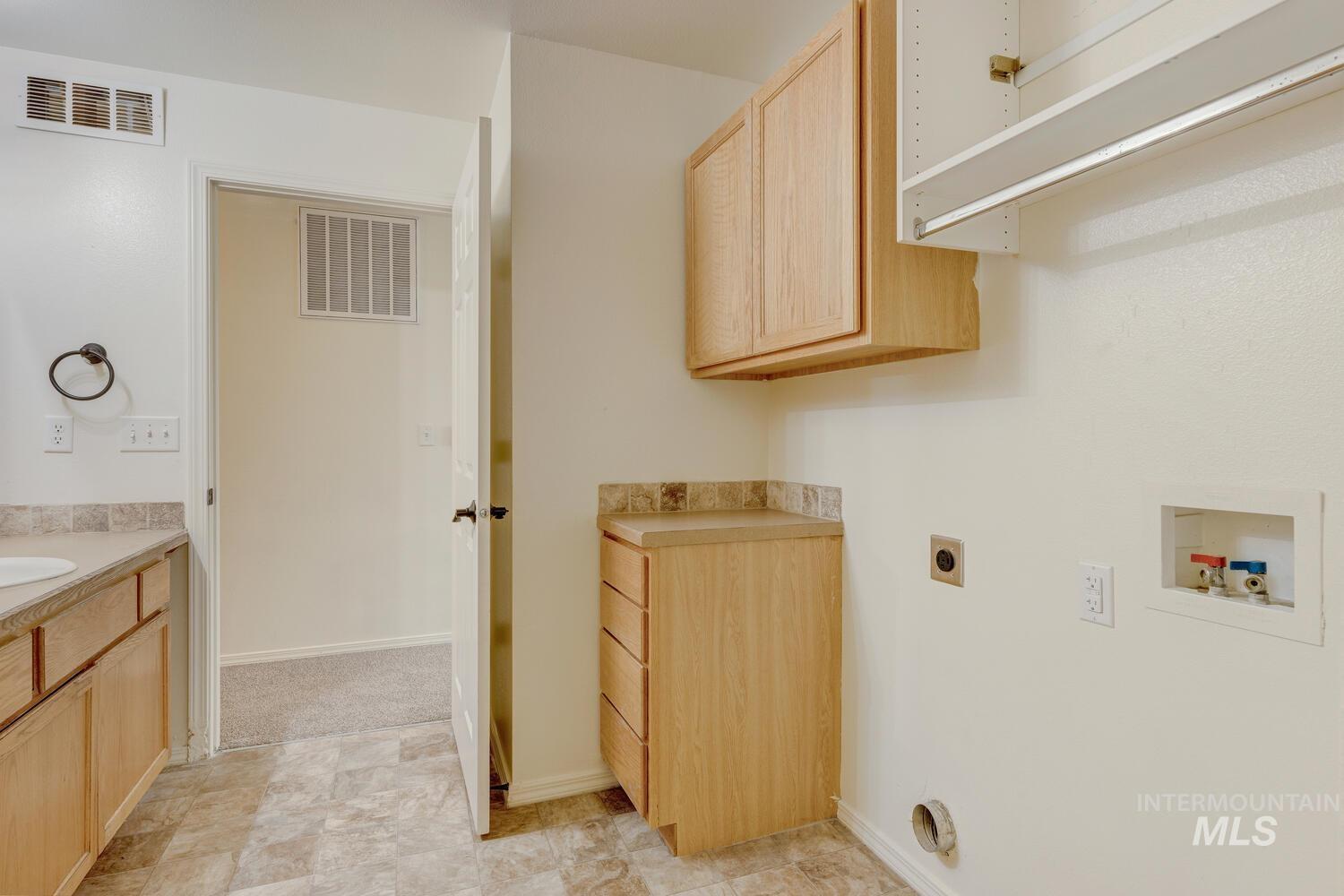 9200 A Brogan Drive Property Photo 28