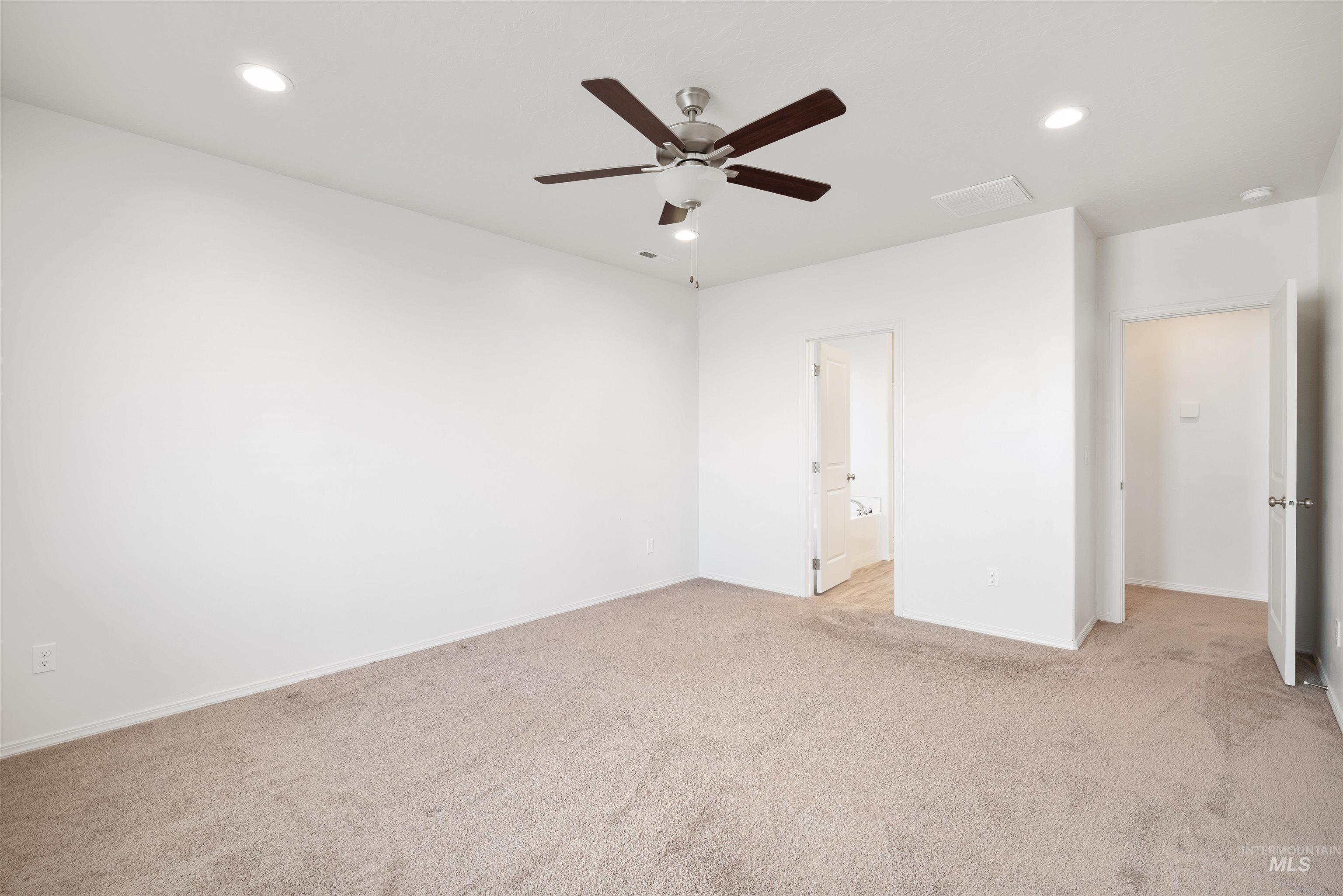 4605 Great Falls Ave Property Photo 14