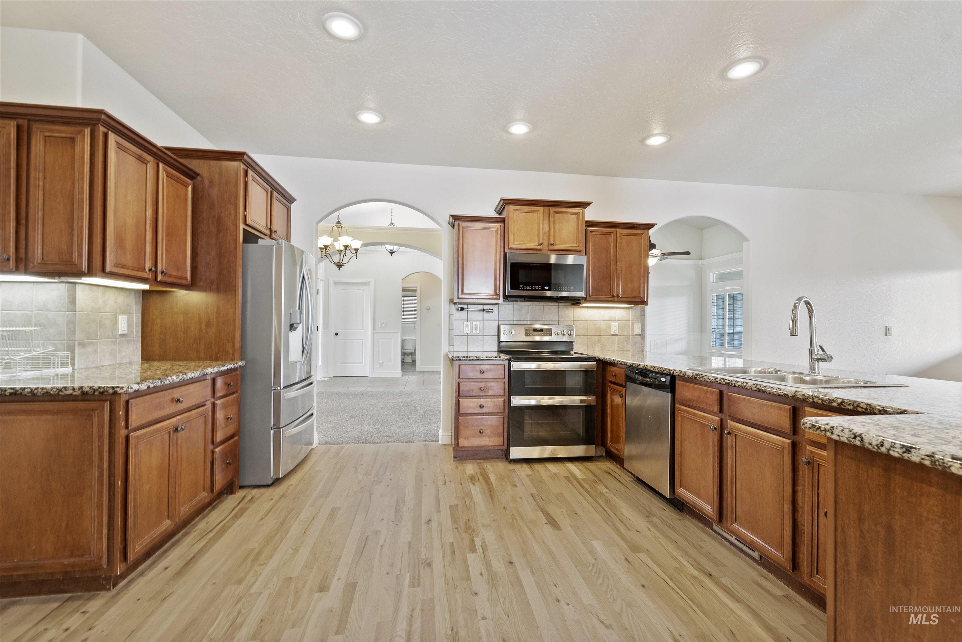 2565 S Skyview Dr Property Photo 10