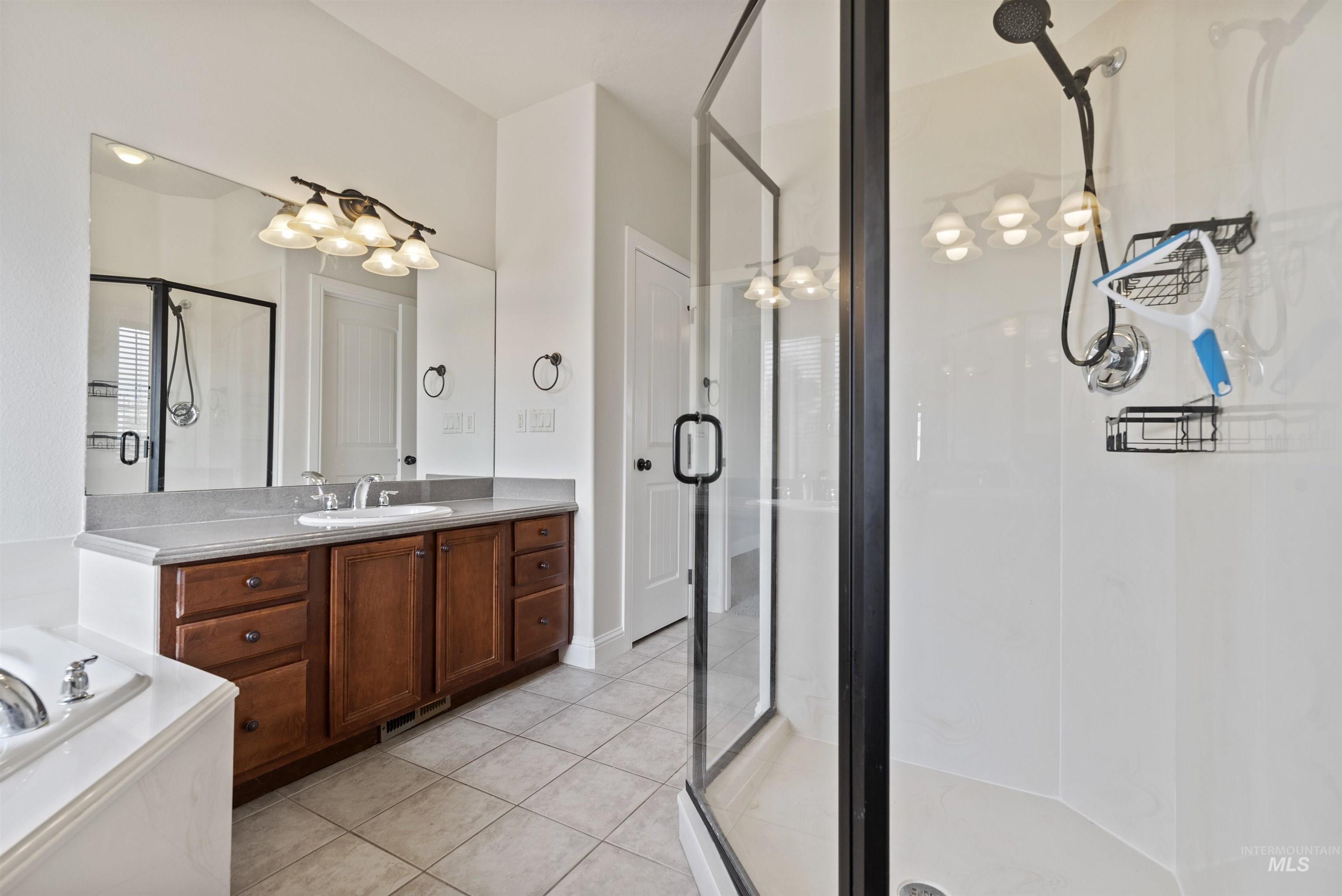2565 S Skyview Dr Property Photo 23