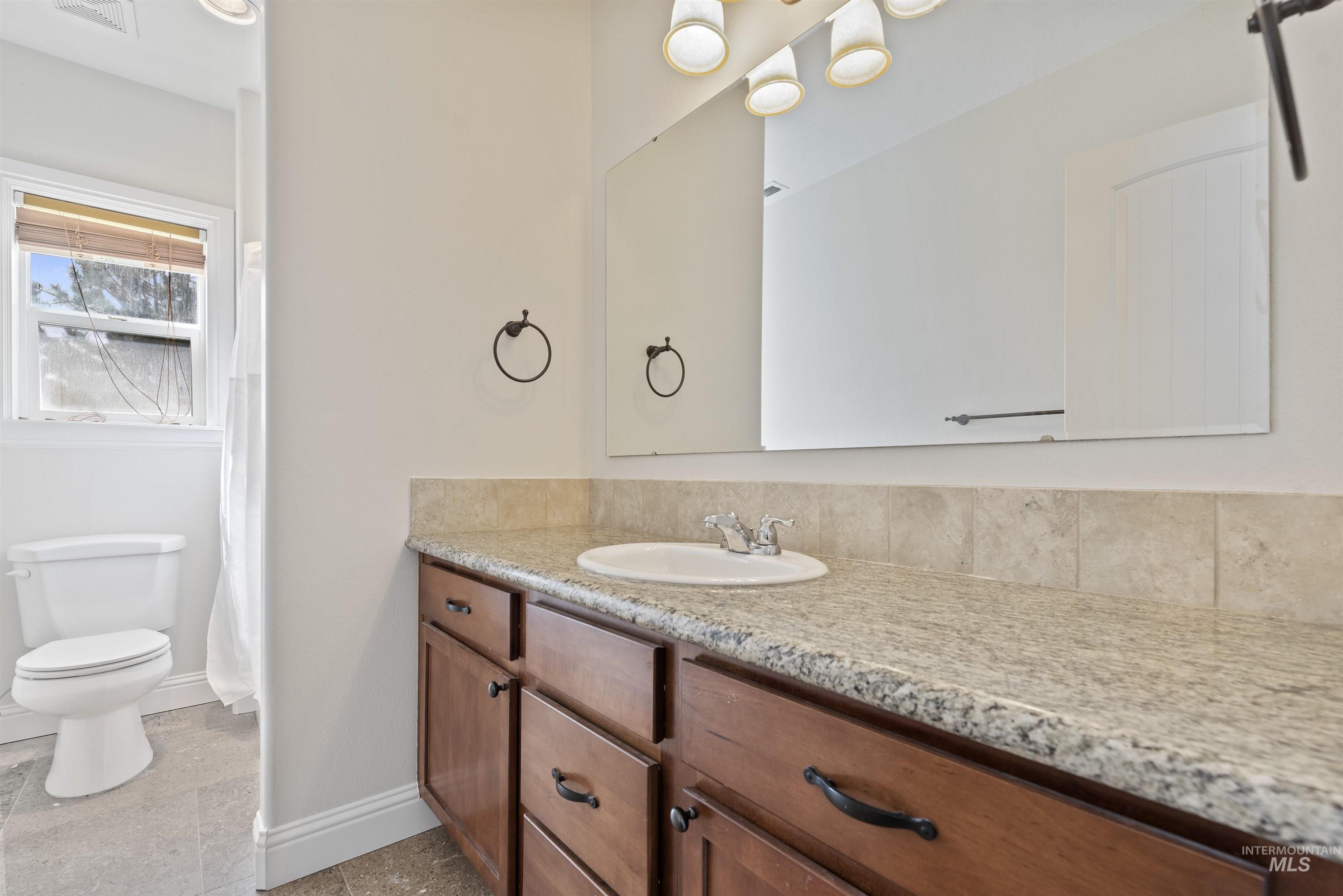 2565 S Skyview Dr Property Photo 26