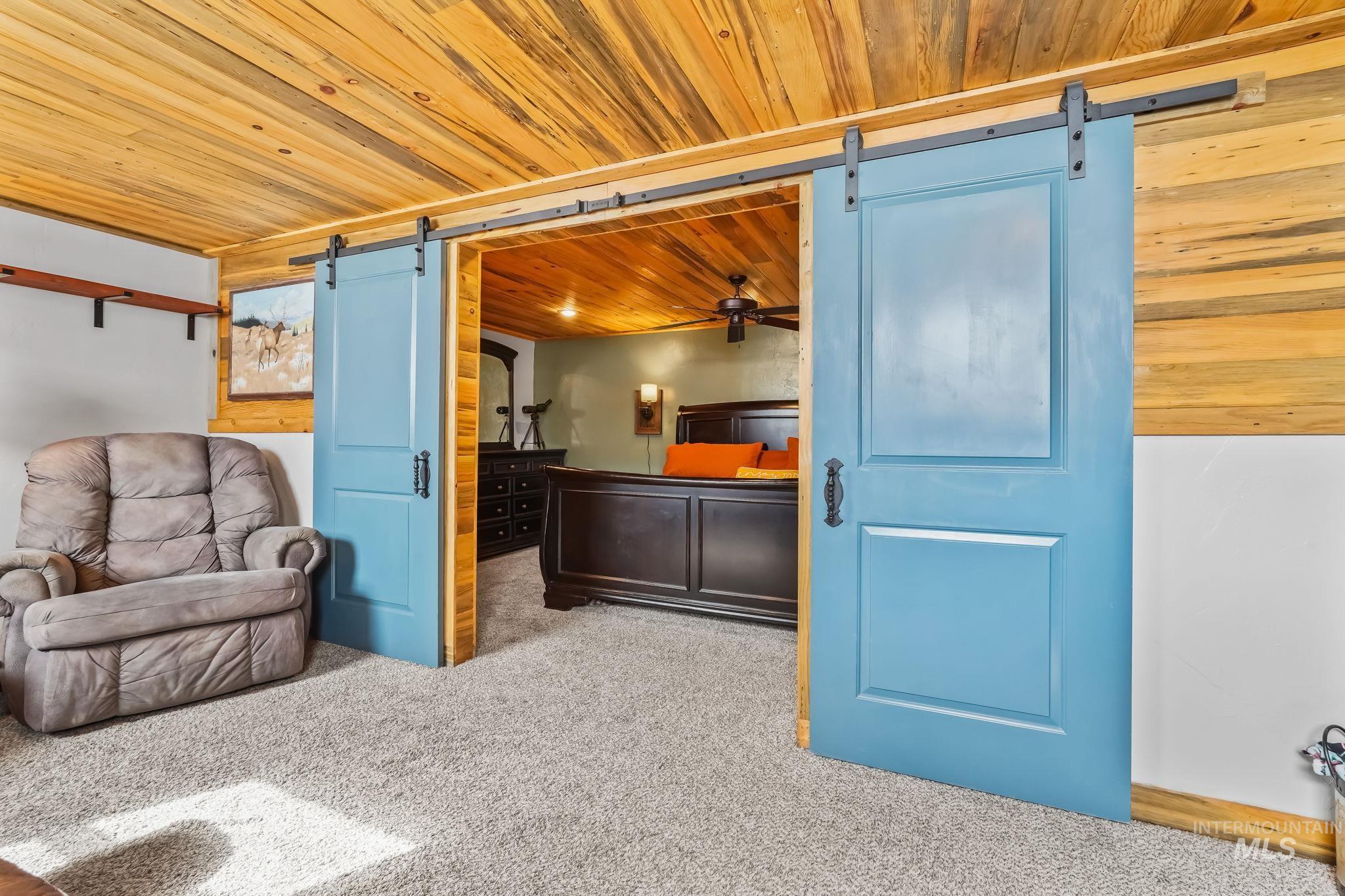 29 Family Pl Property Photo 34
