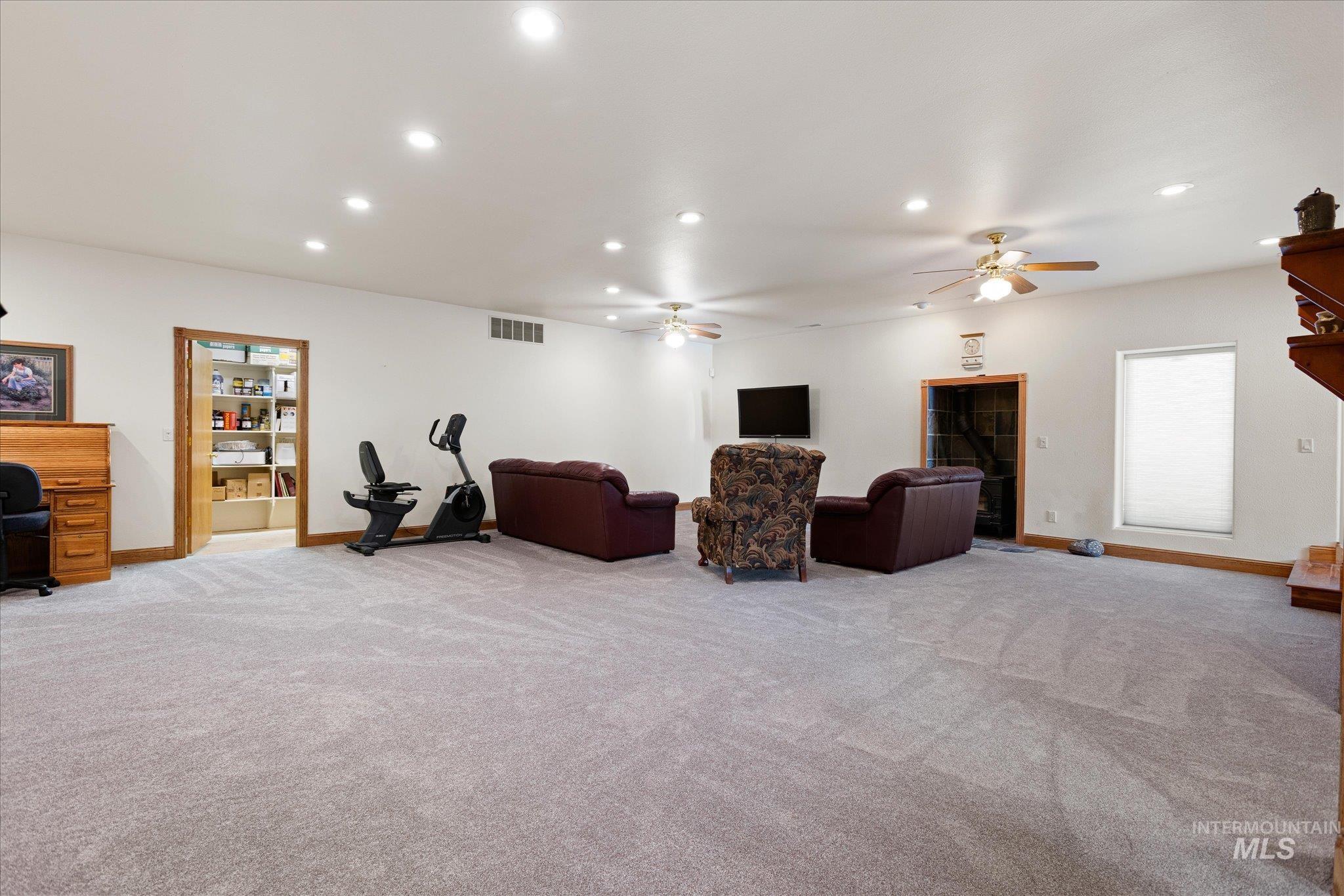 520 9th St Property Photo 19