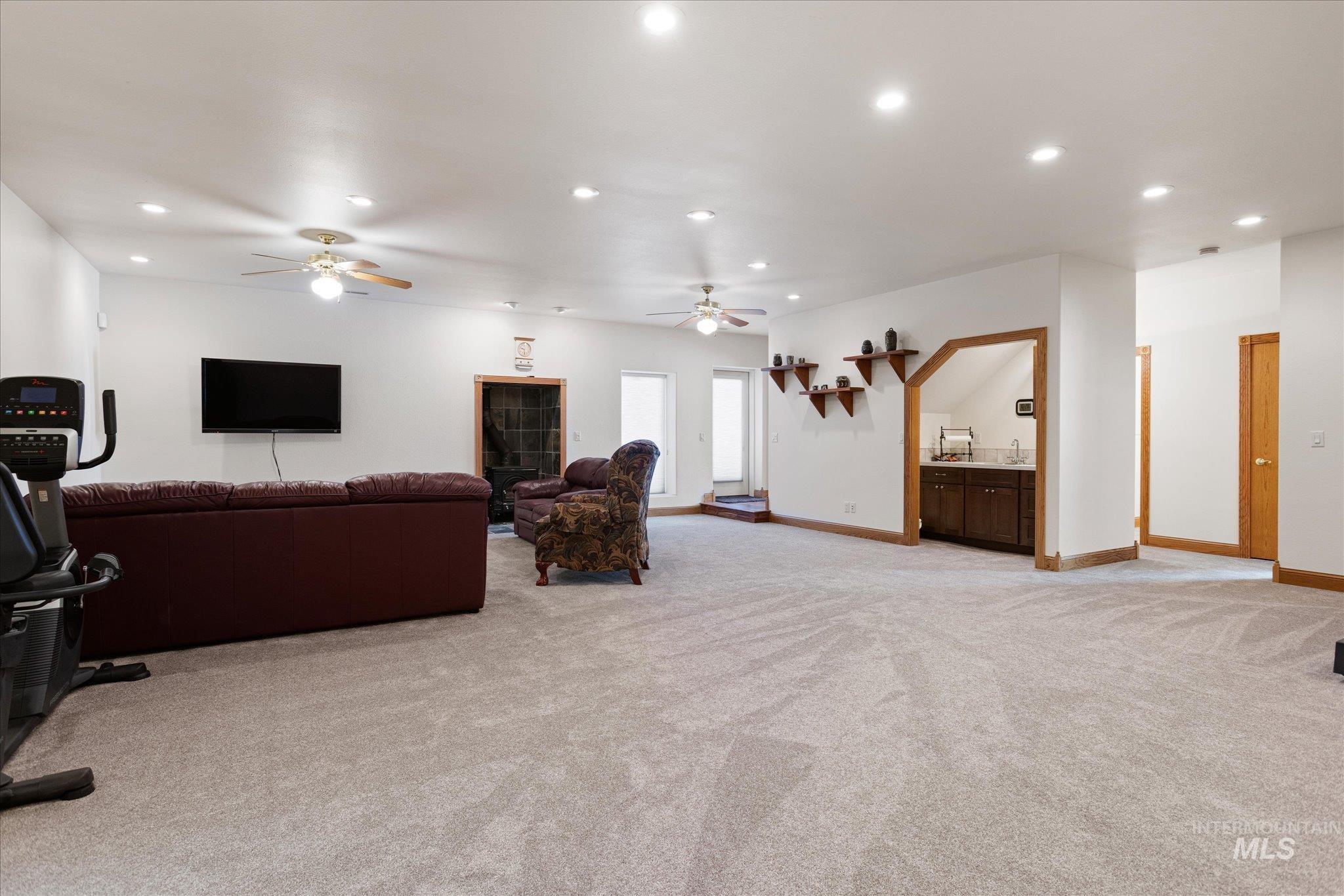 520 9th St Property Photo 20