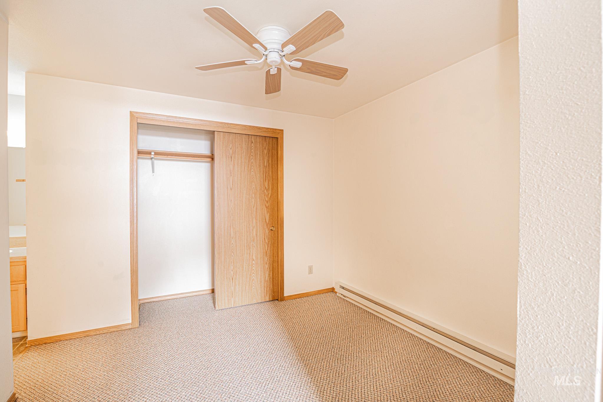 300 Washington St Property Photo 10