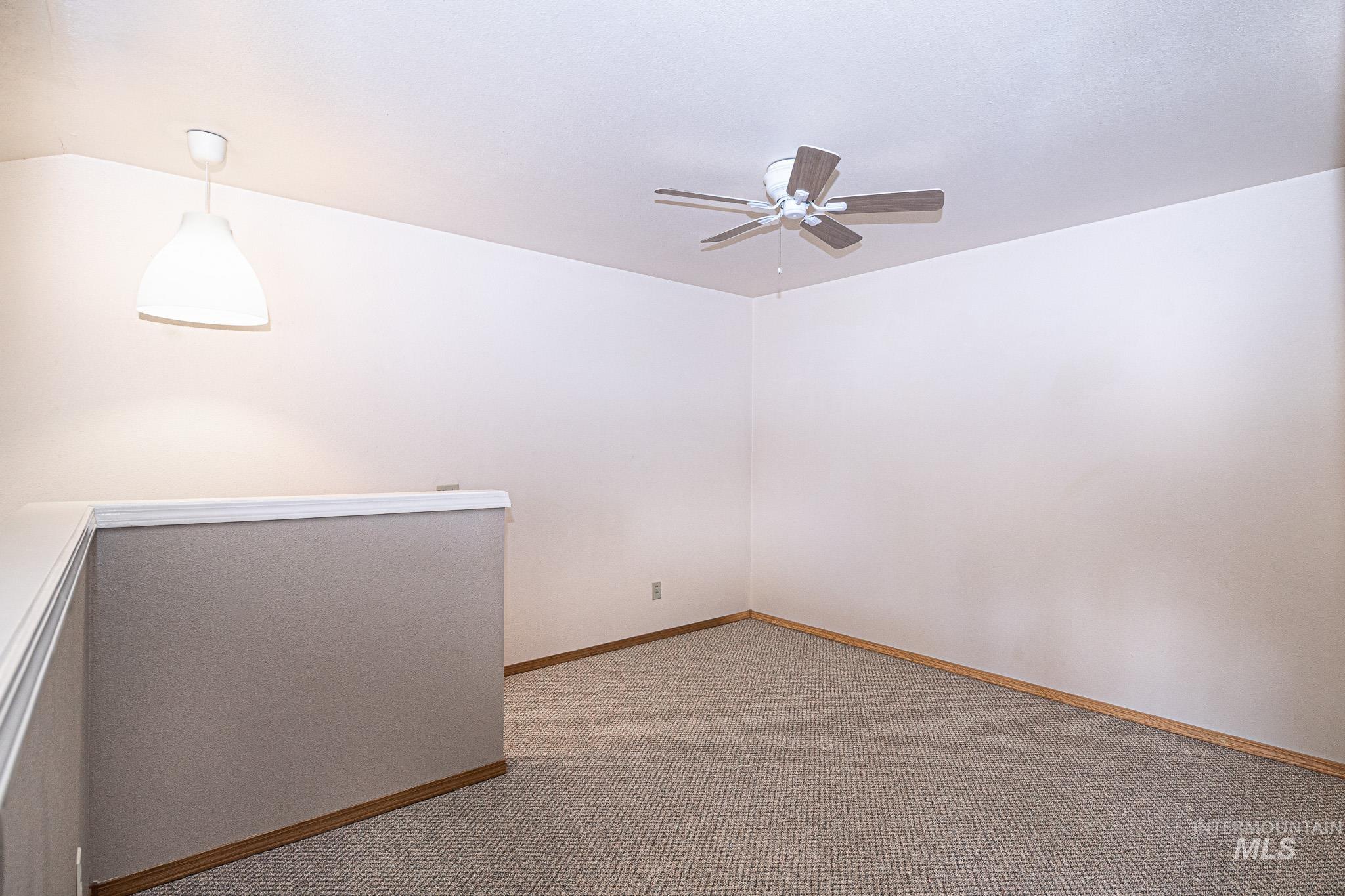 300 Washington St Property Photo 14