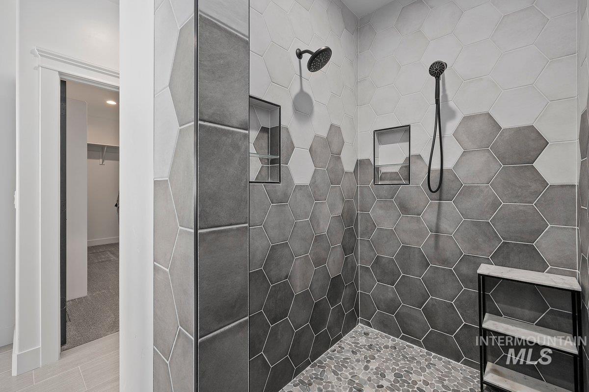 752 Mossview Ave. Property Photo 26