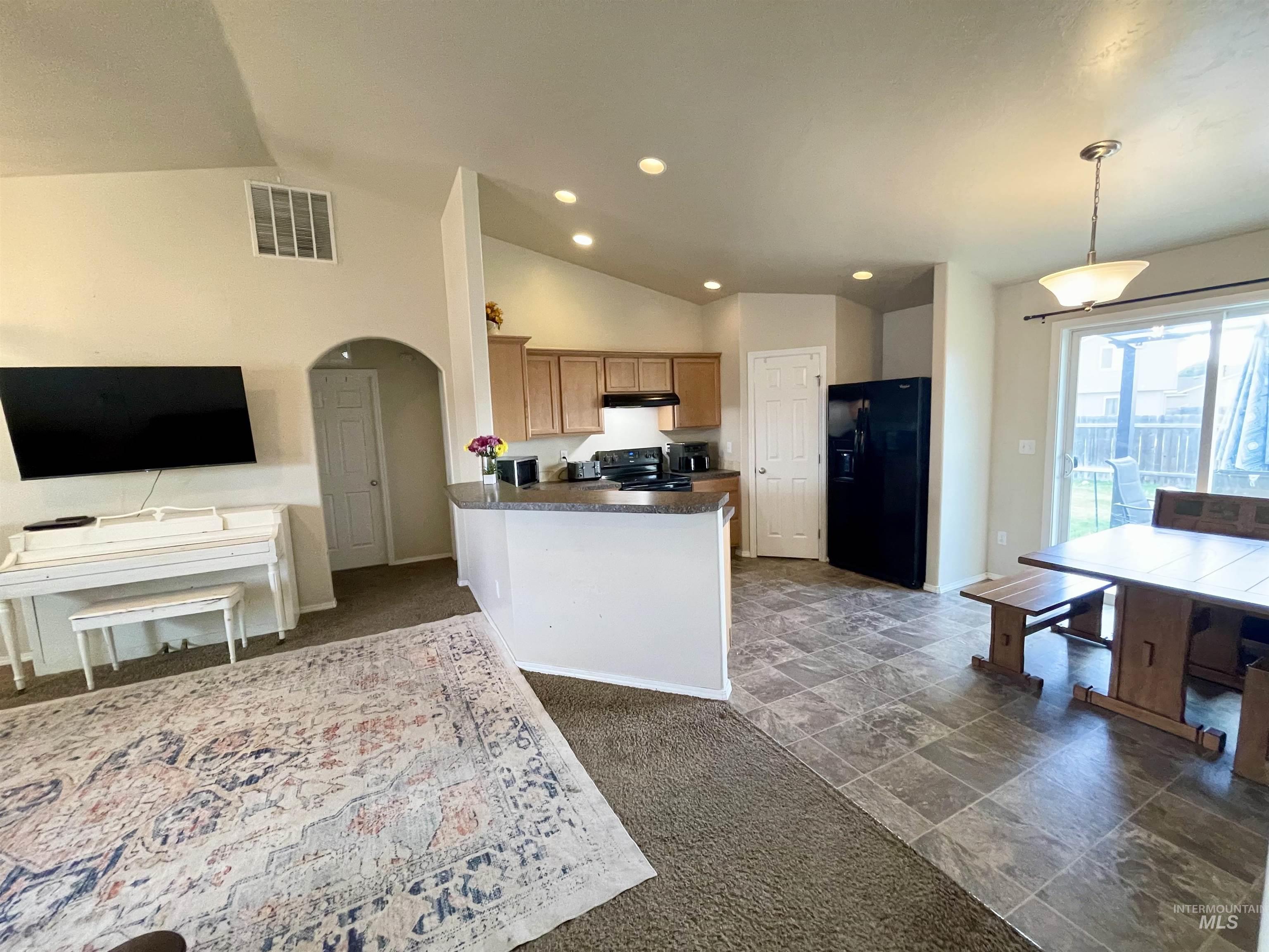 869 S Threave Property Photo 5