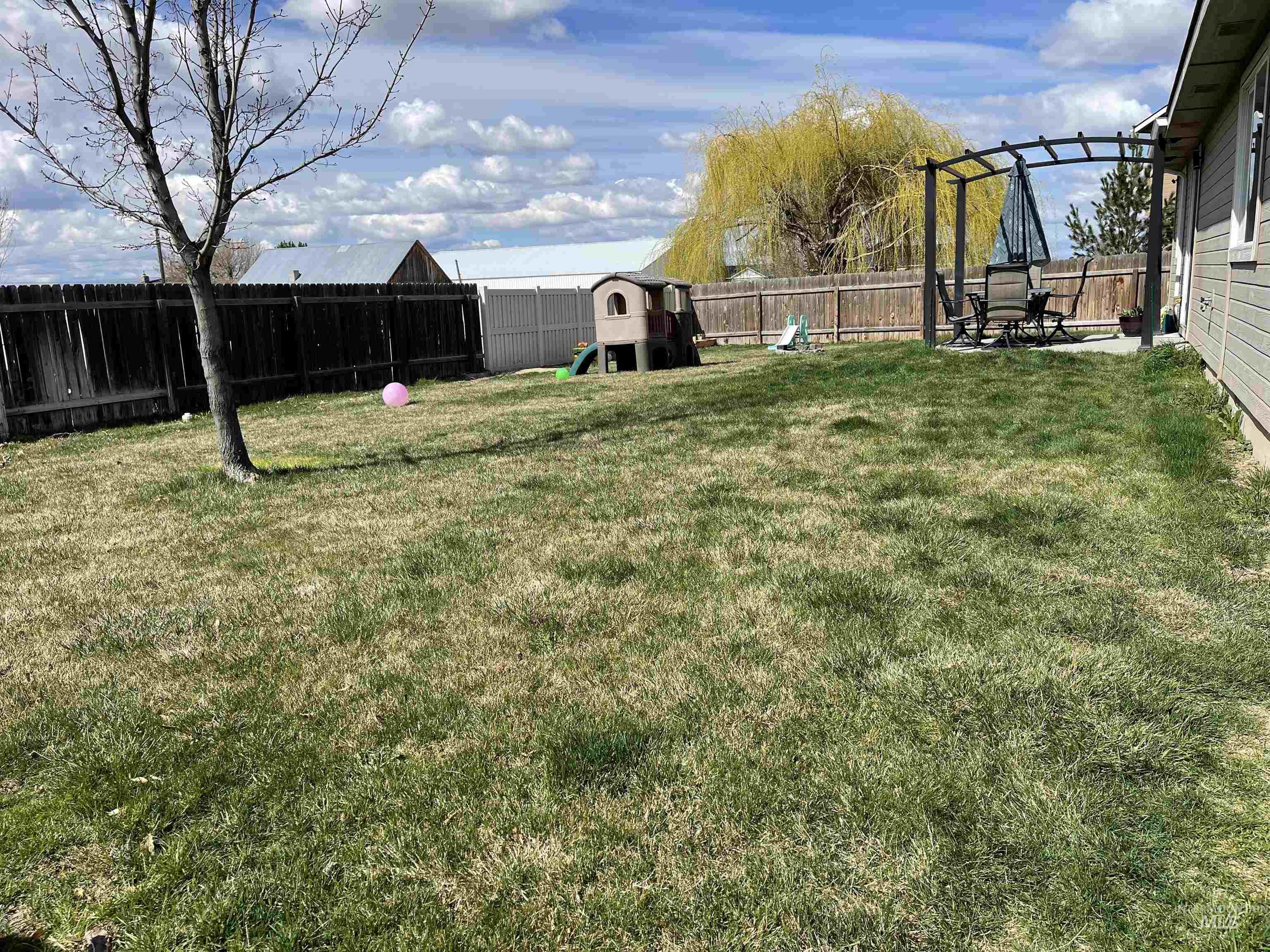 869 S Threave Property Photo 13