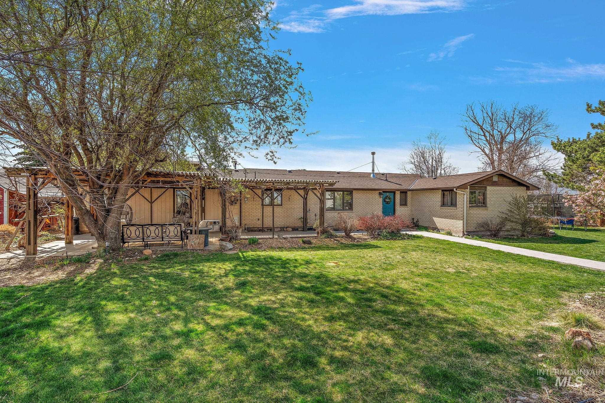 12248 Orchard Ave Property Photo 1
