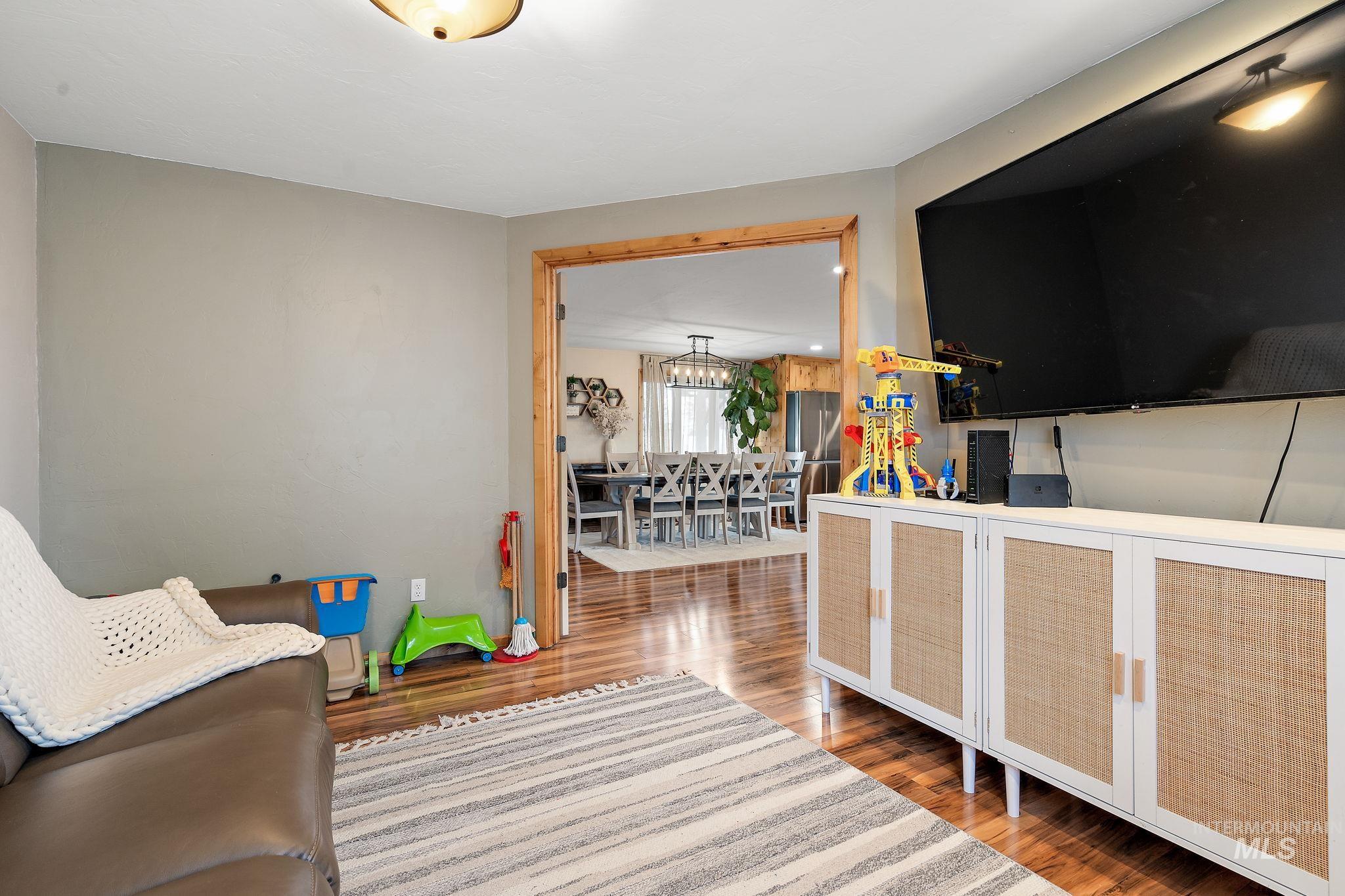 12248 Orchard Ave Property Photo 20