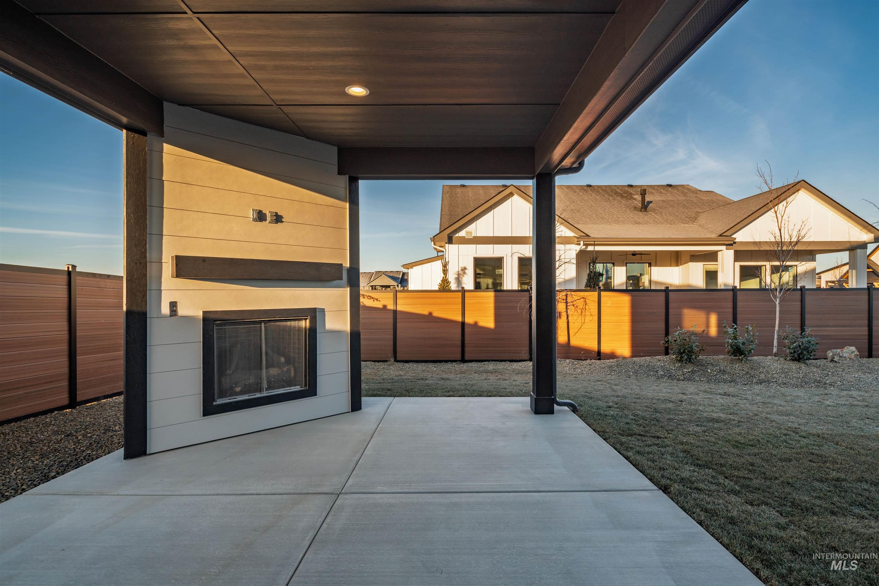 6871 N Brock River Place Property Photo 24