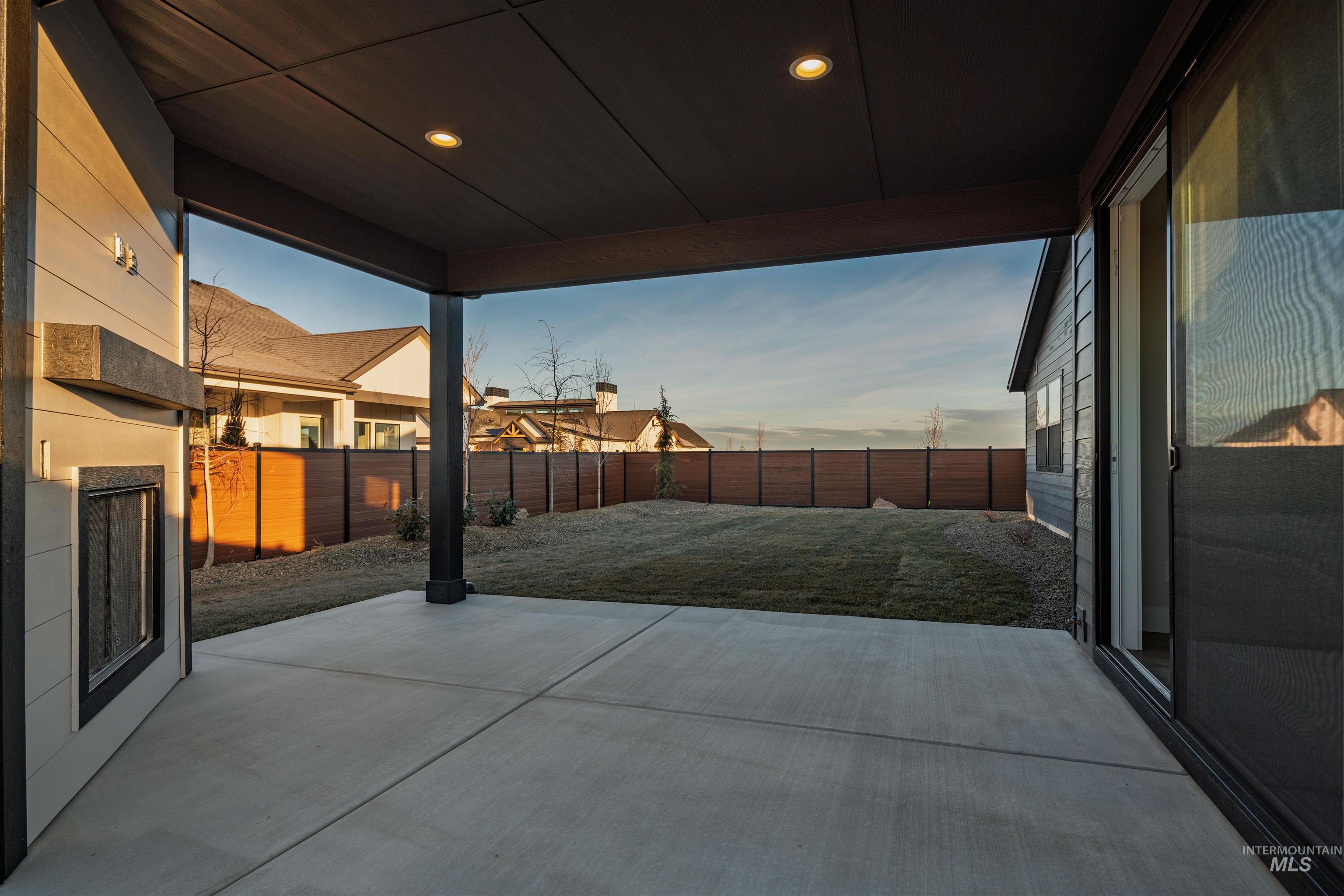 6871 N Brock River Place Property Photo 25
