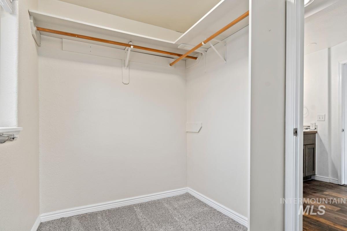 1034 E Mckinley Property Photo 16