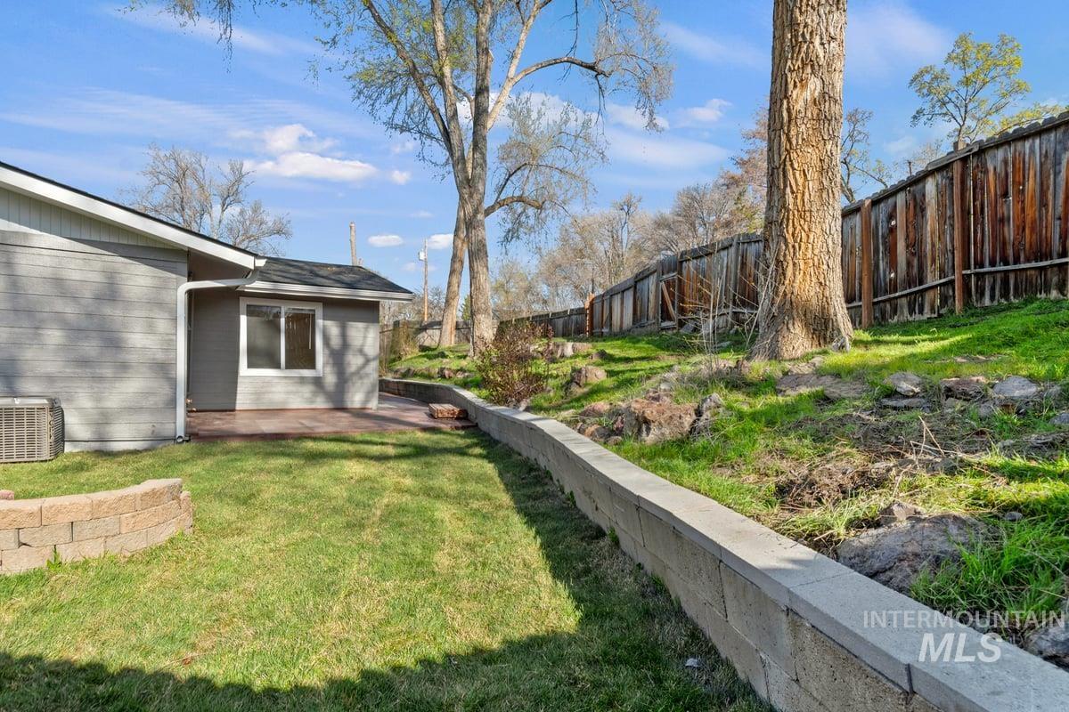 1034 E Mckinley Property Photo 19