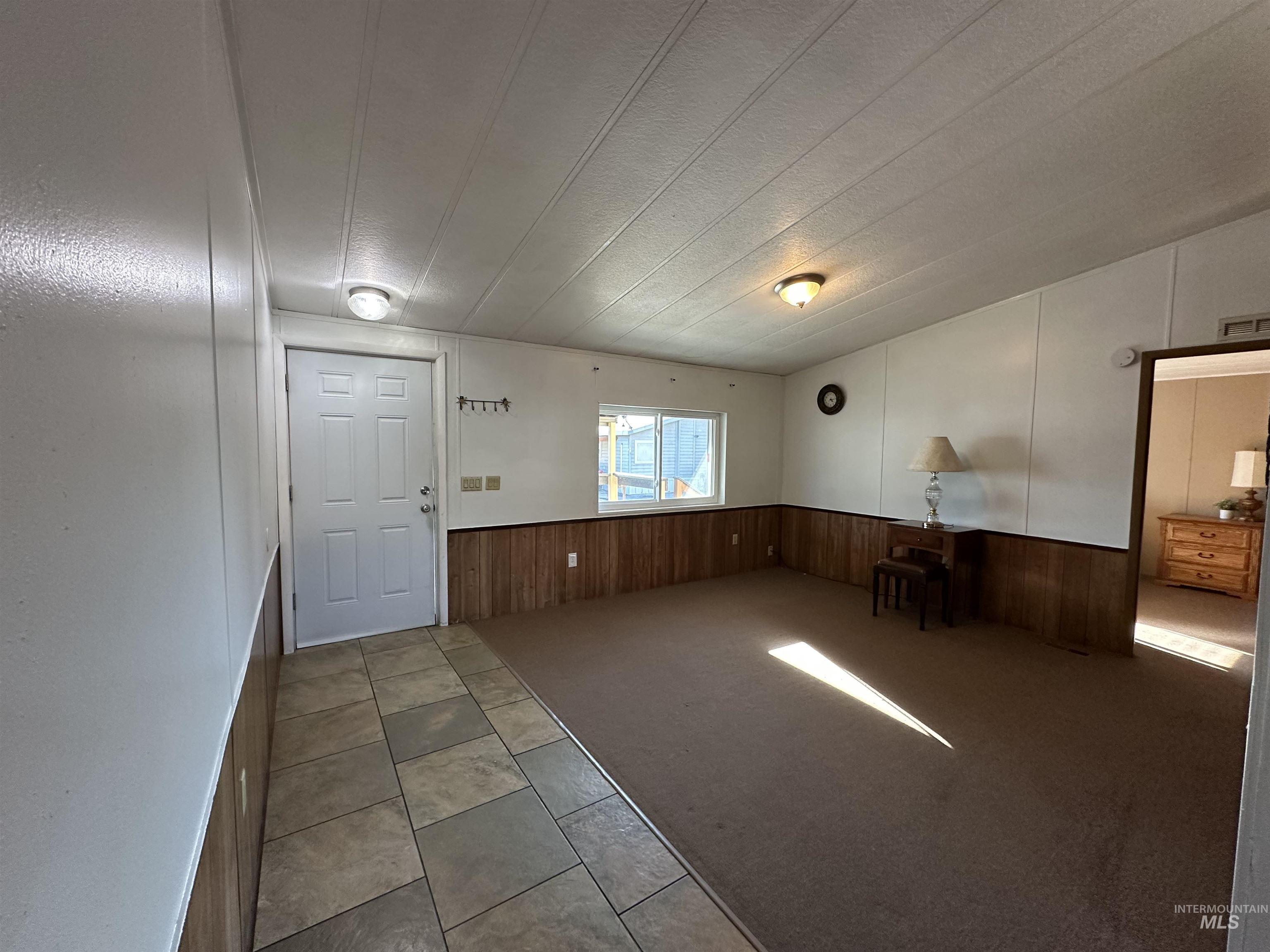 538 E Watercress Lane Property Photo 5