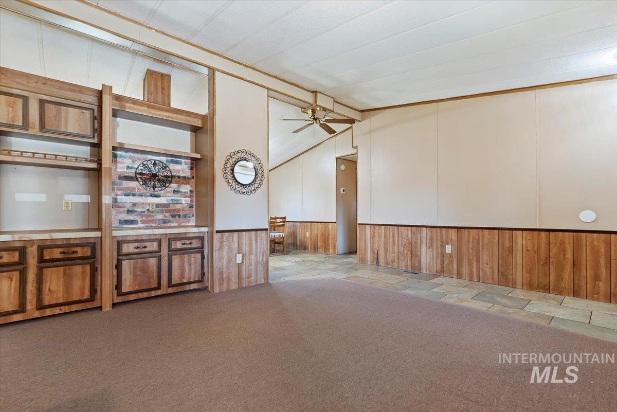 538 E Watercress Lane Property Photo 6
