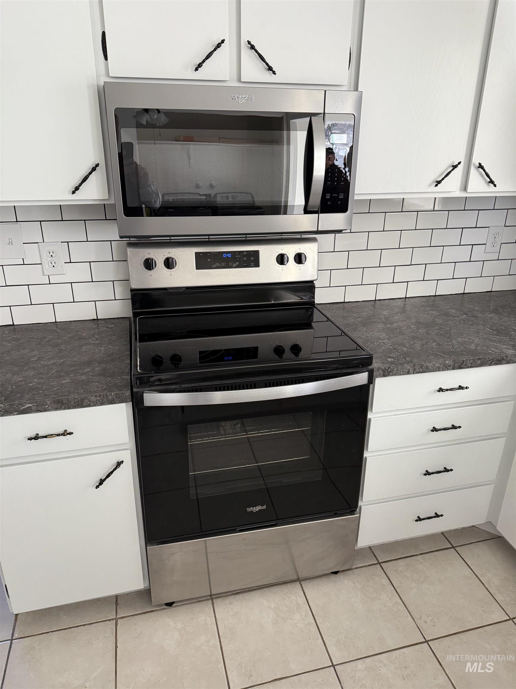 100 Sunset Circle Property Photo 7