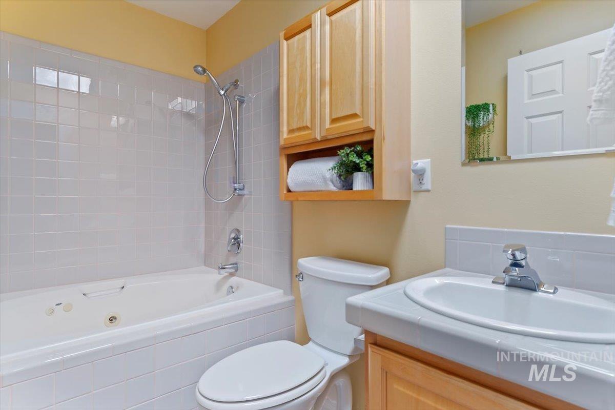 626 N Sterling Property Photo 16