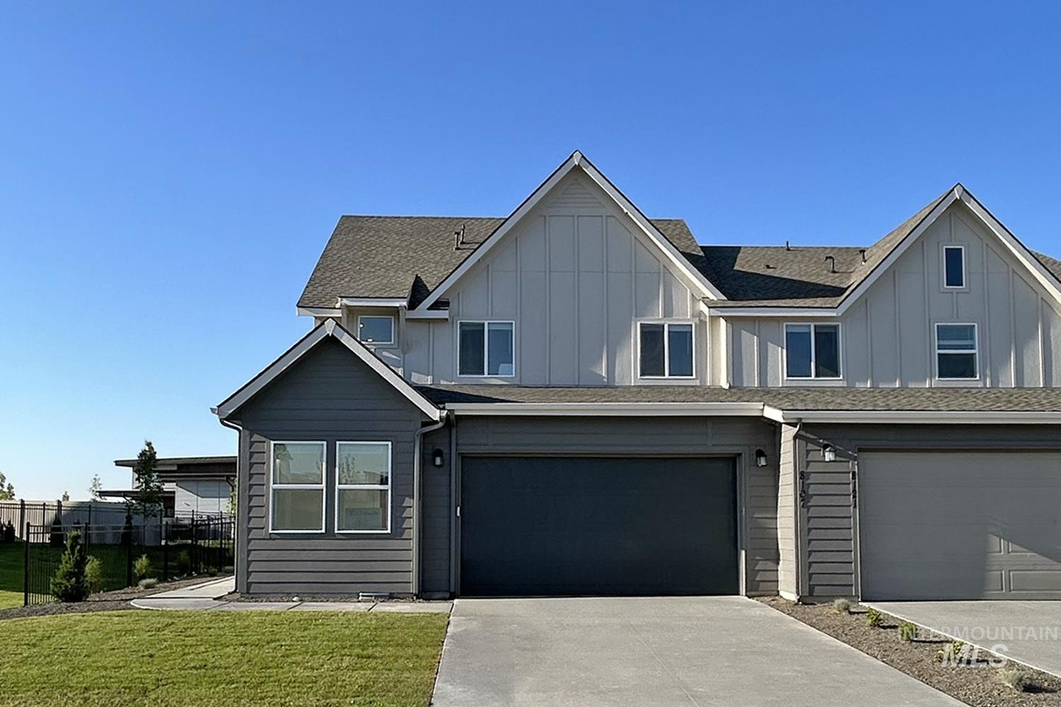 8107 W Grey Alder Dr Property Photo 1