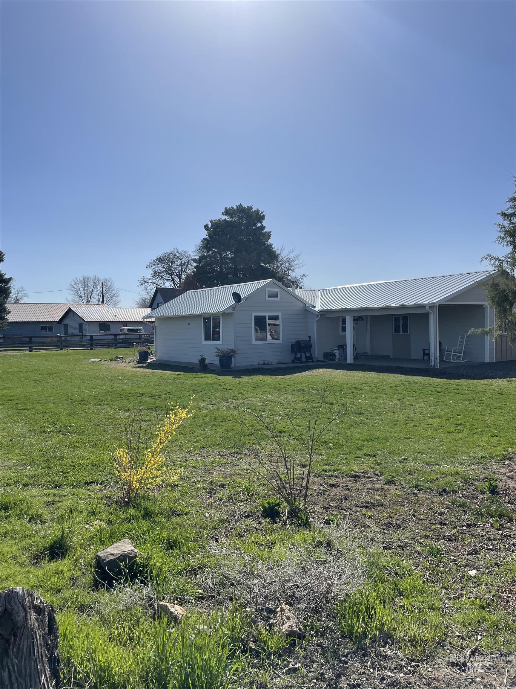 1525 Pioneer Rd Property Photo 39