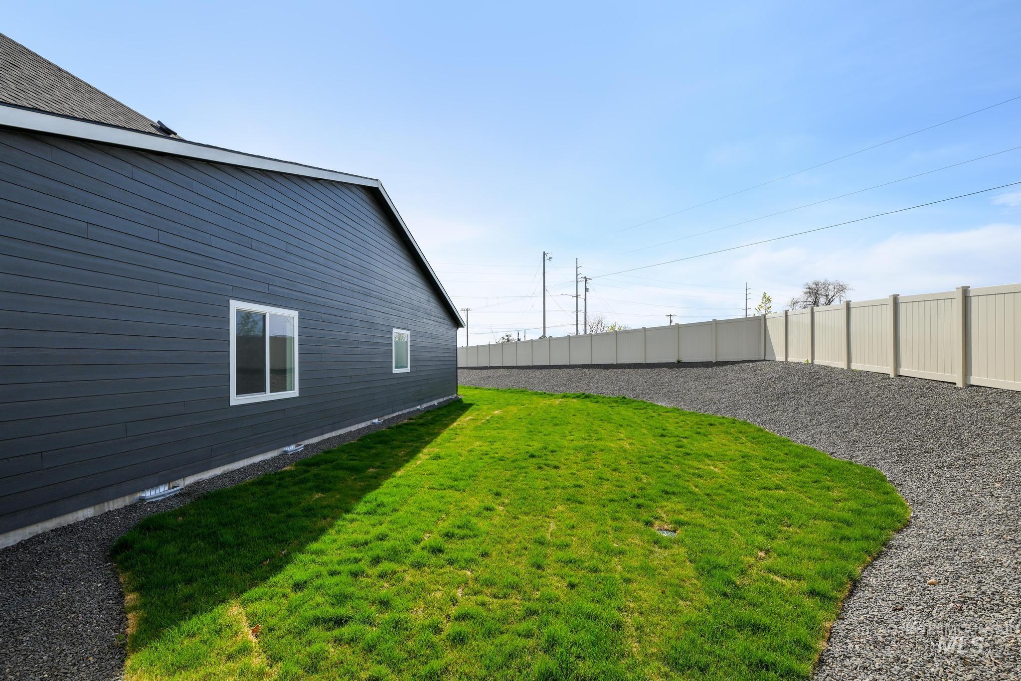 412 Orrison St Property Photo 29