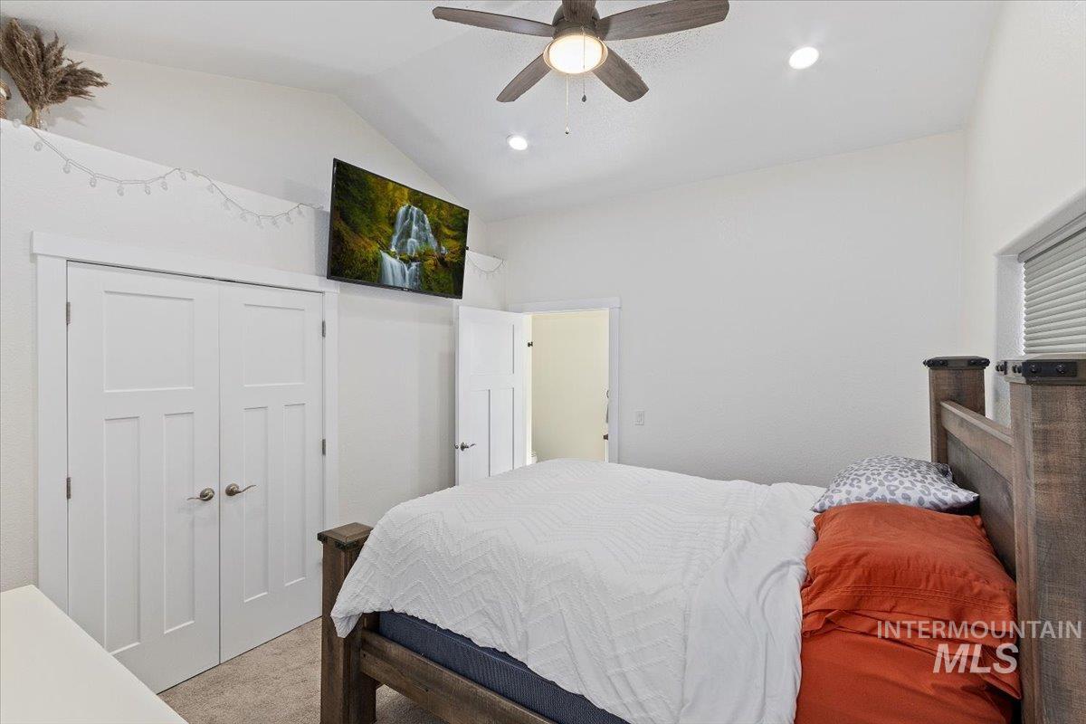 1206 E 3800 N Property Photo 12
