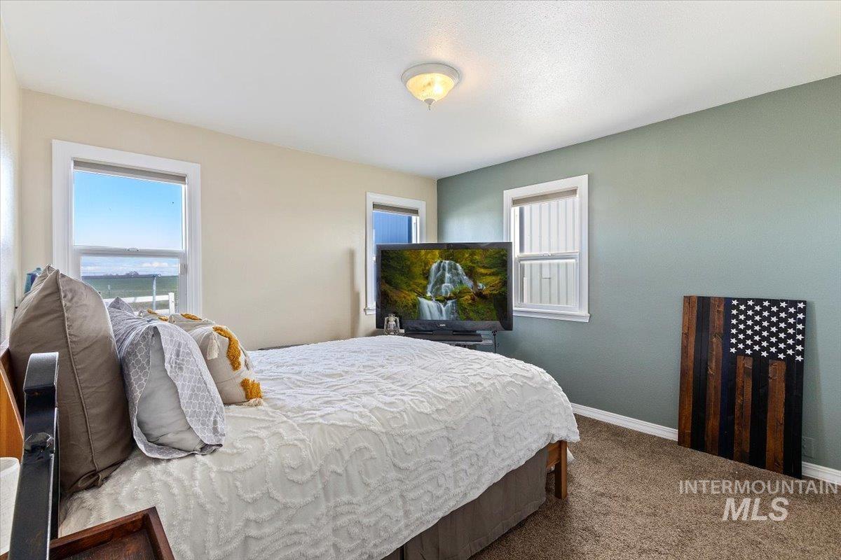 1206 E 3800 N Property Photo 14