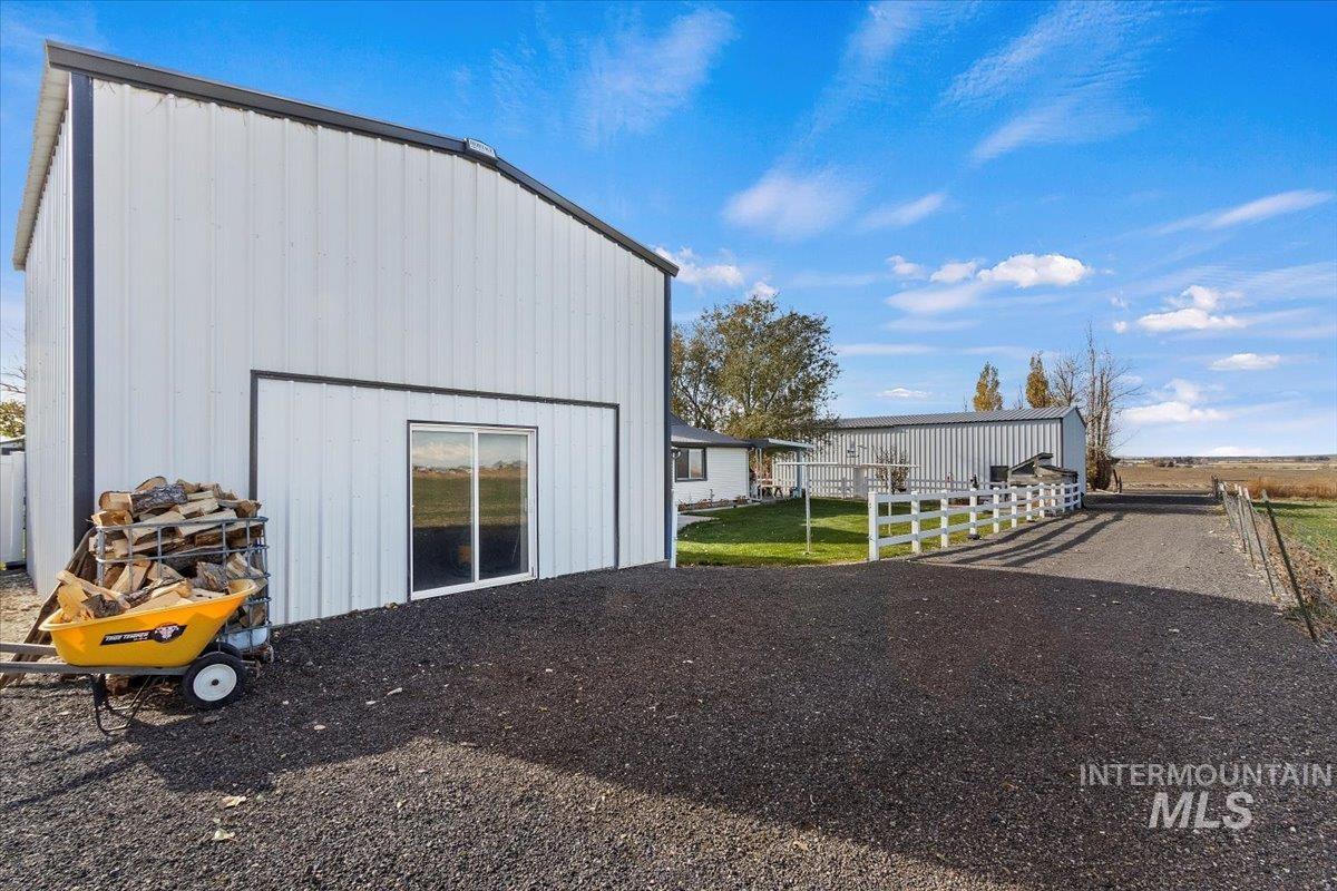 1206 E 3800 N Property Photo 18