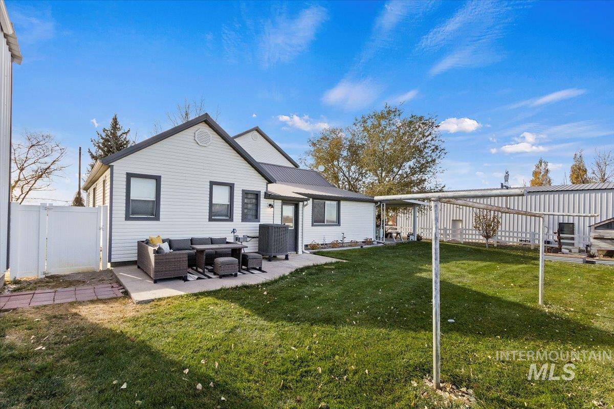 1206 E 3800 N Property Photo 28