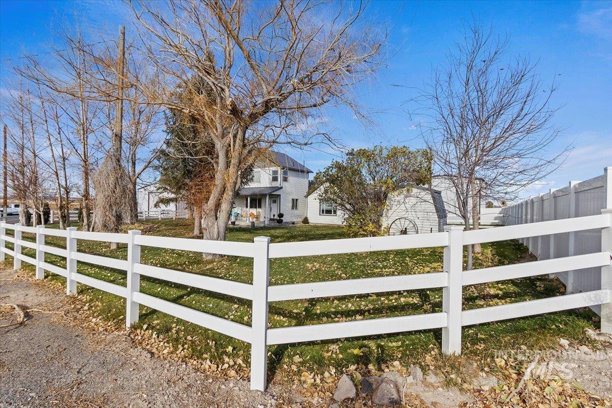 1206 E 3800 N Property Photo 29
