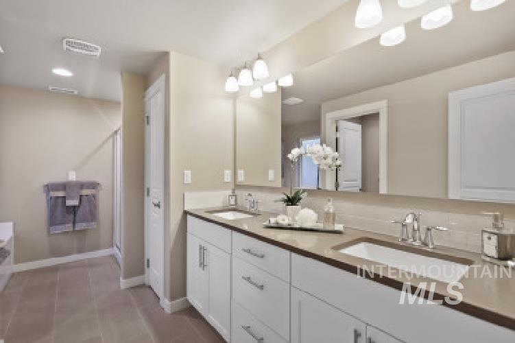 6351 W Stavros Dr Property Photo 8