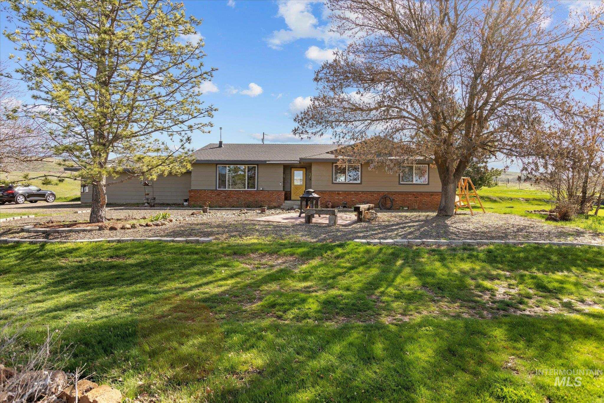 1430 Mann Creek Rd Property Photo 1