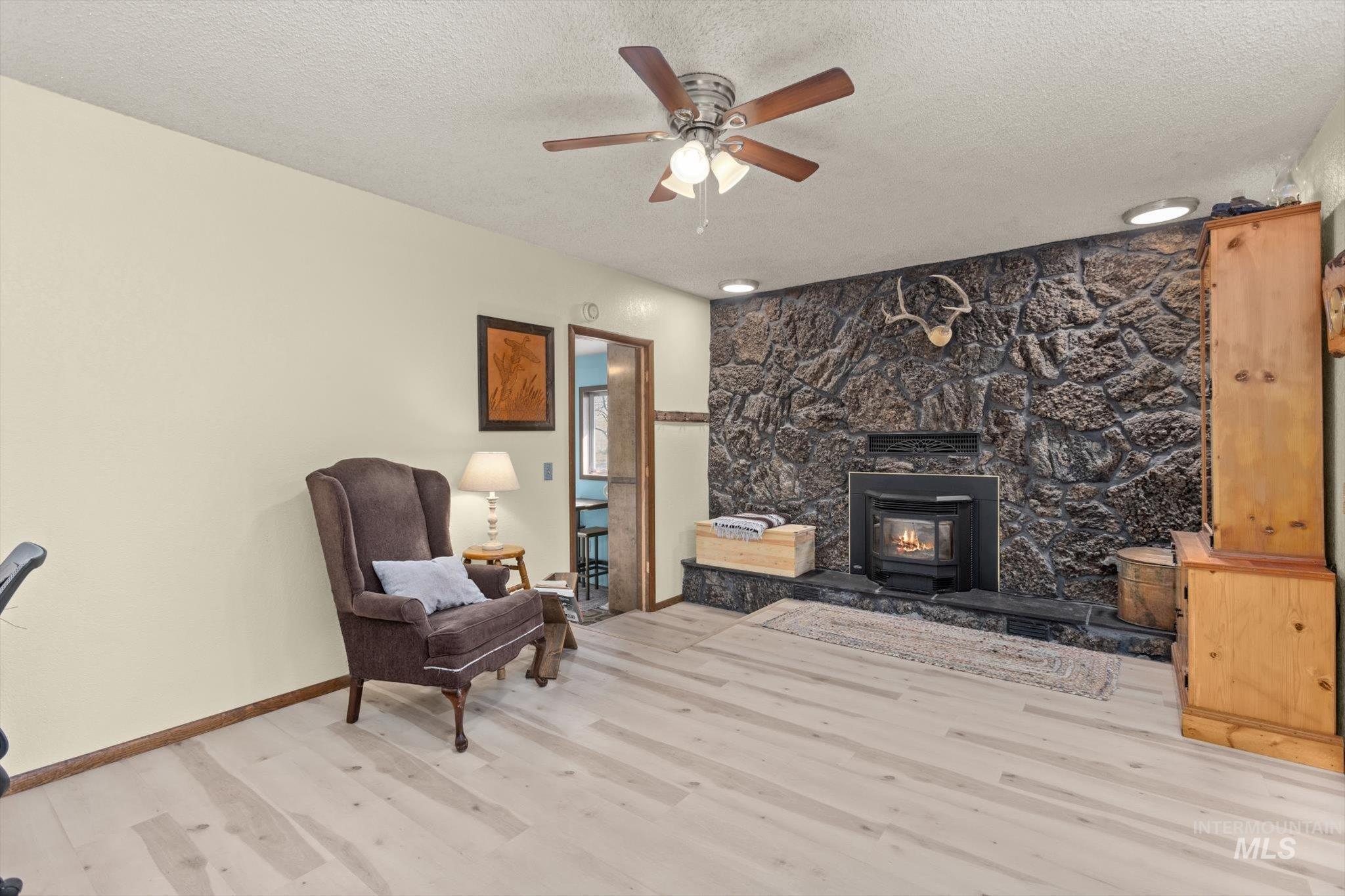 1430 Mann Creek Rd Property Photo 14